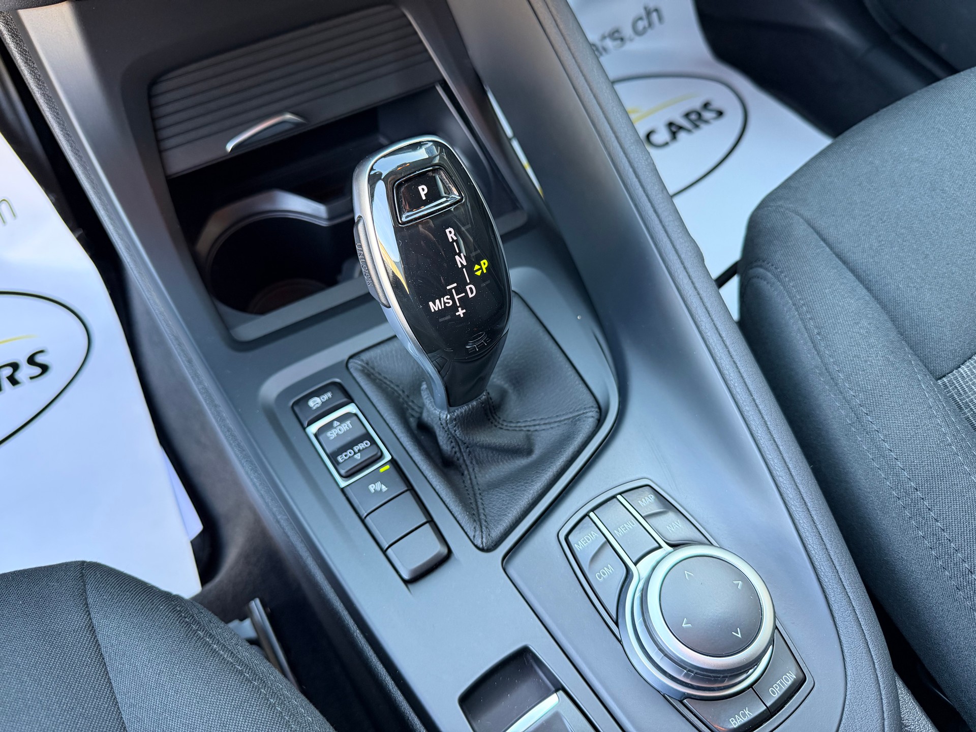 BMW X1 sDrive 18d Steptronic-image-9