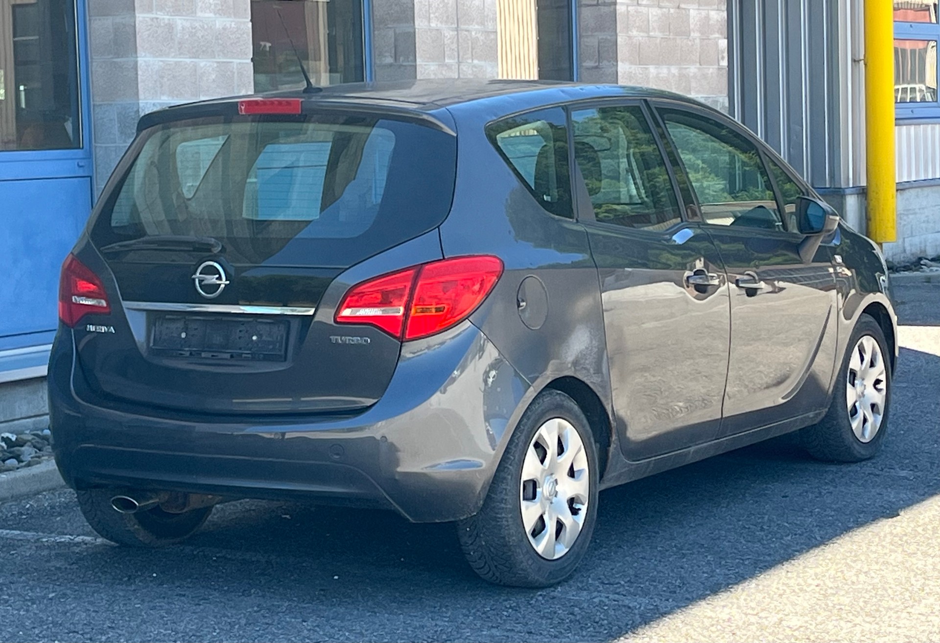 OPEL Meriva 1.4 Turbo Color Edition-image-3