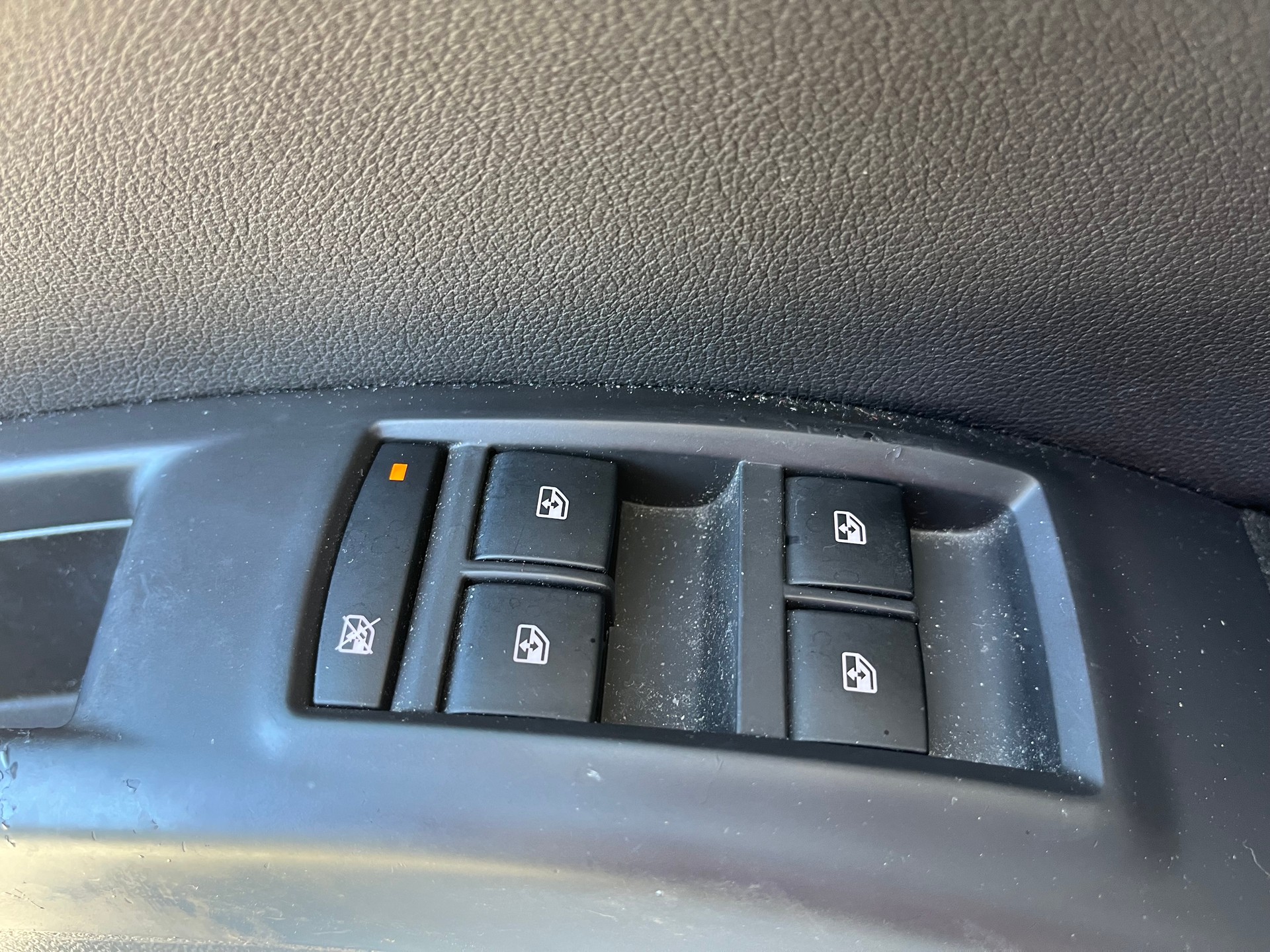 OPEL Meriva 1.4 Turbo Color Edition-image-15
