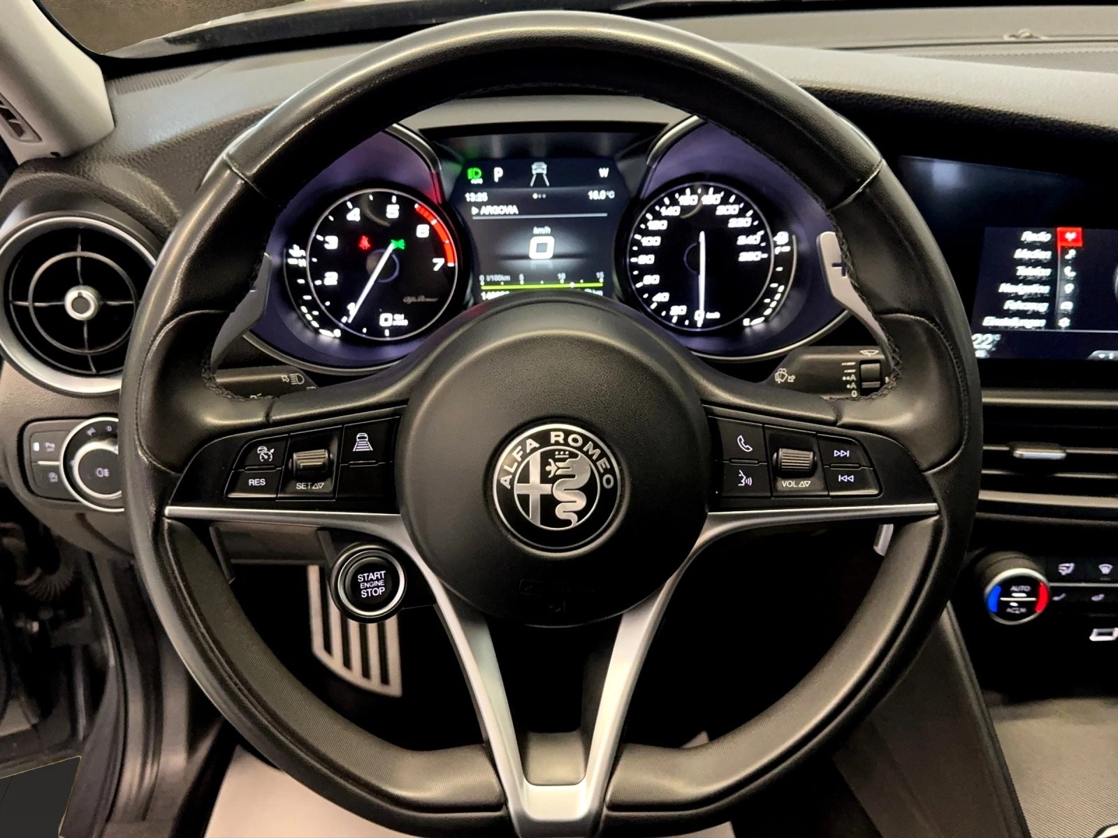 ALFA ROMEO Giulia 2.0 Veloce Q4 Automatic-image-8