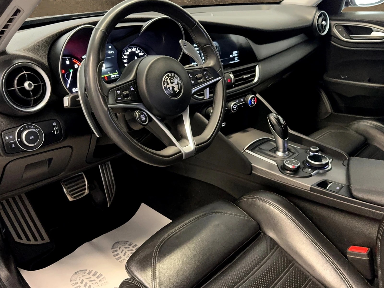 ALFA ROMEO Giulia 2.0 Veloce Q4 Automatic-image-7