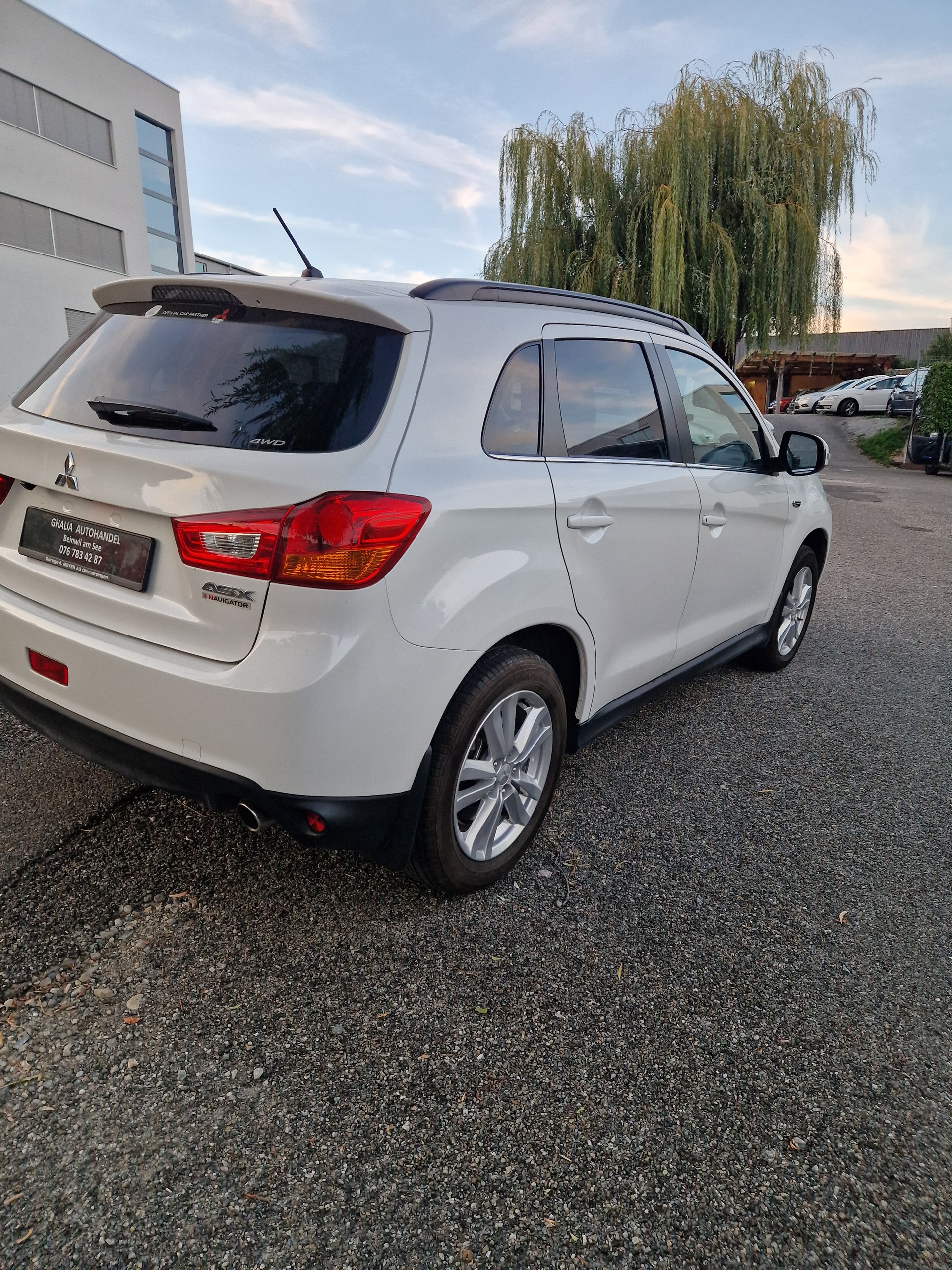 MITSUBISHI ASX 2.2 DID Navigator 4WD Automatic-image-5