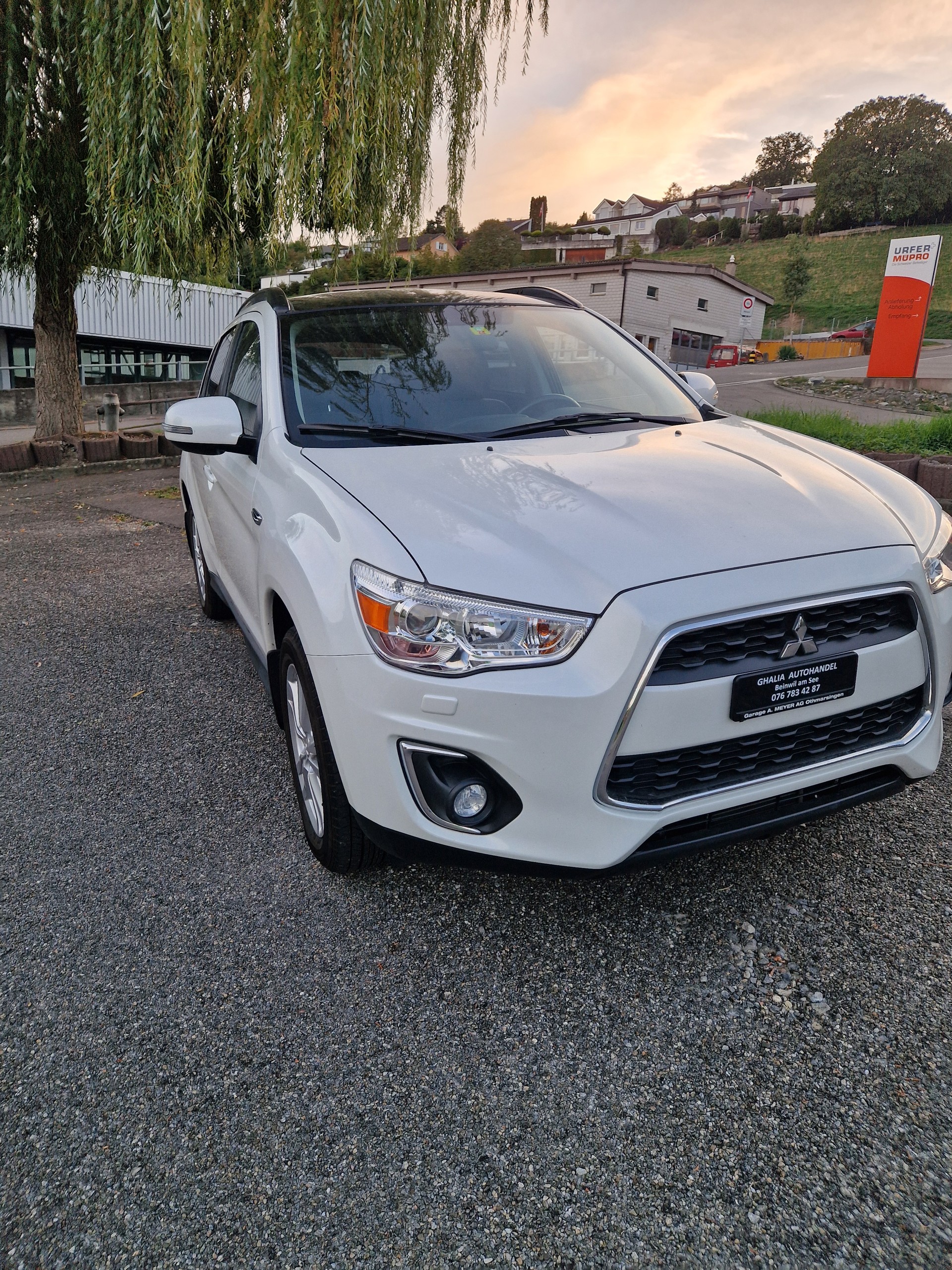 MITSUBISHI ASX 2.2 DID Navigator 4WD Automatic-image-2