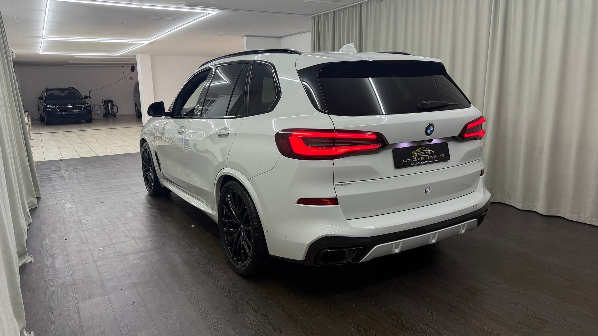 BMW X5 xDrive 48V 40d M Sport Steptronic-image-6