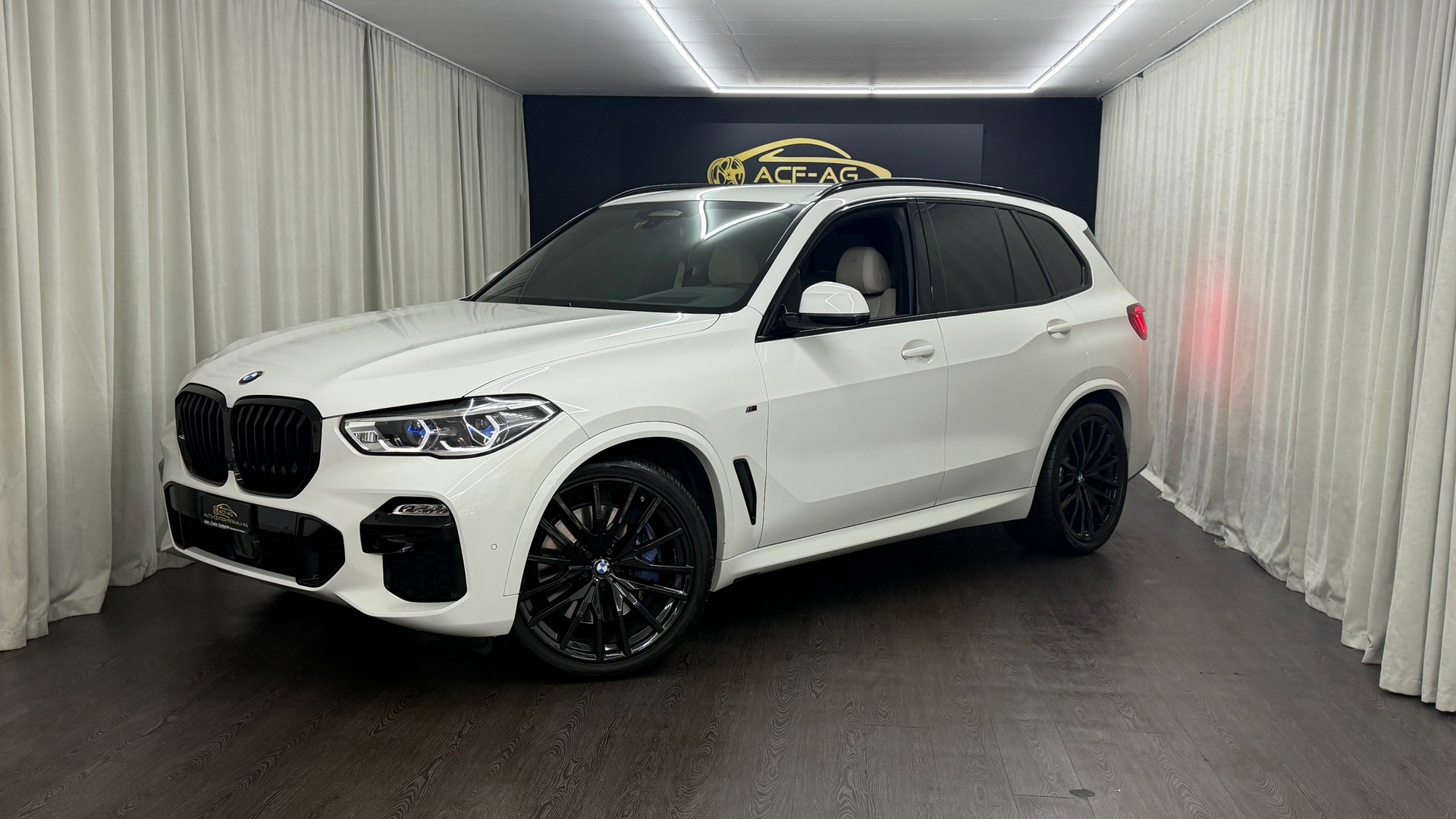 BMW X5 xDrive 48V 40d M Sport Steptronic-image-0