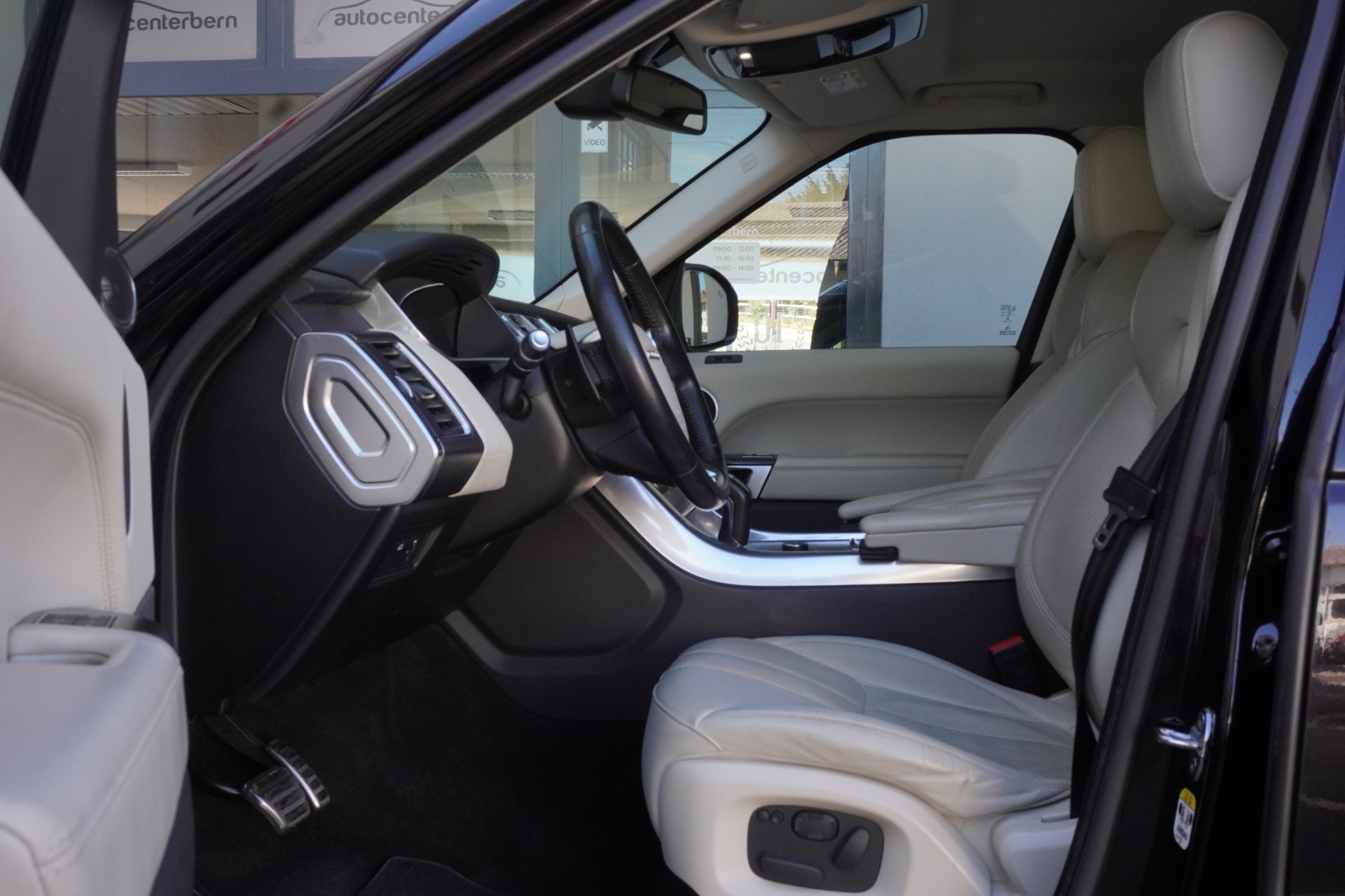 LAND ROVER Range Rover Sport 3.0 SDV6 HSE Automatic-image-8