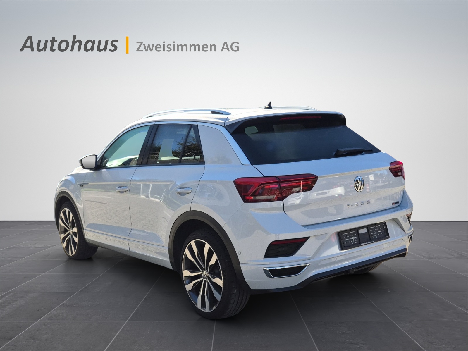 VW T-Roc 2.0 TSI Sport DSG 4Motion-image-2