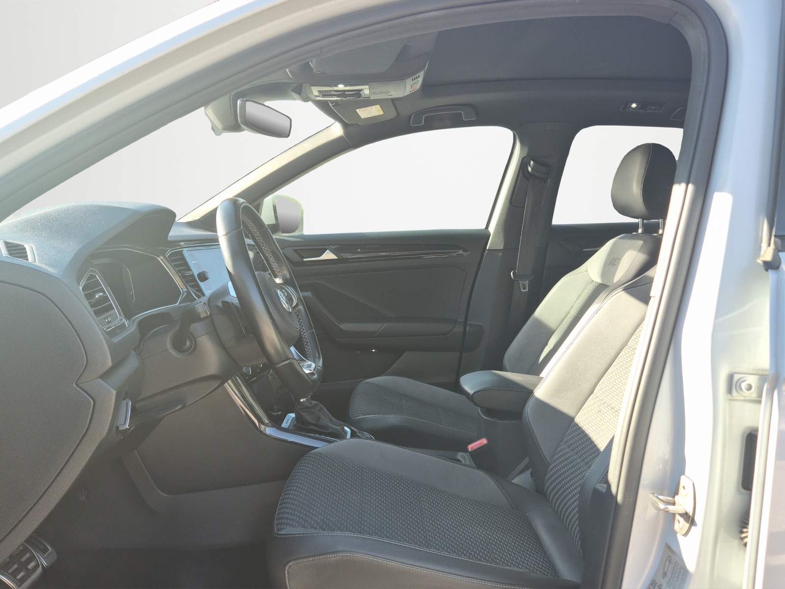 VW T-Roc 2.0 TSI Sport DSG 4Motion-image-8