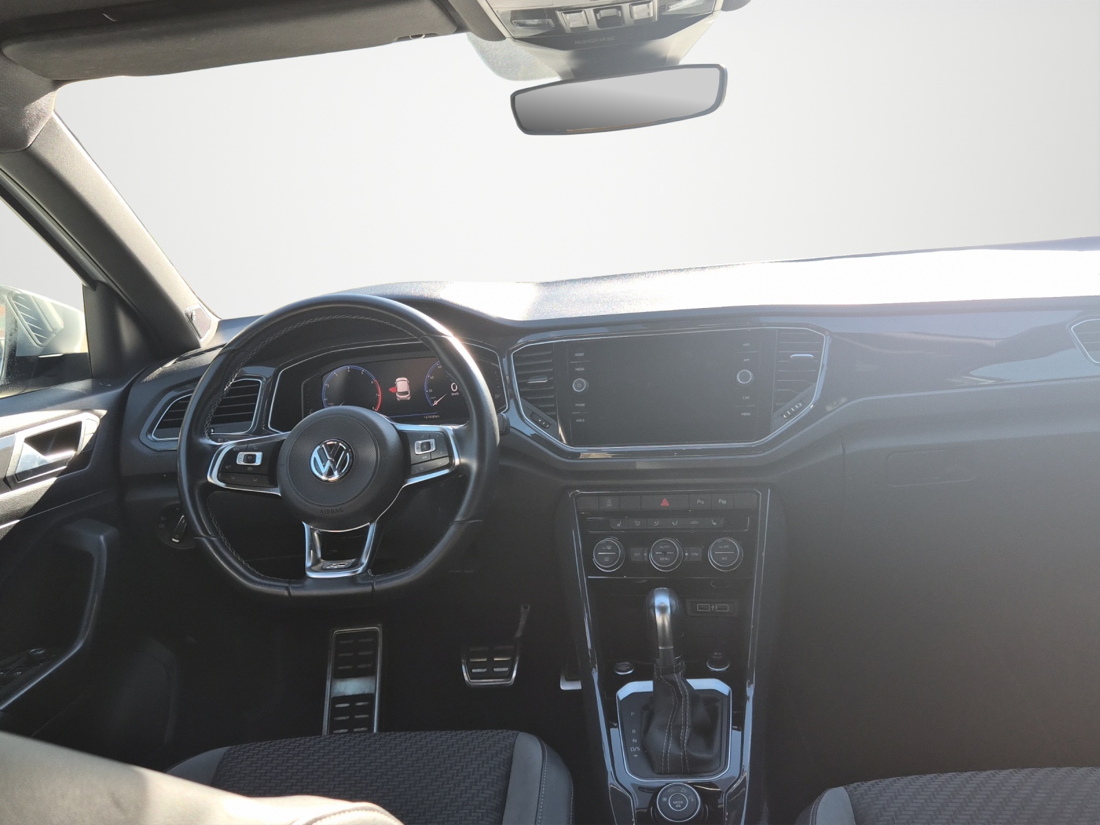 VW T-Roc 2.0 TSI Sport DSG 4Motion-image-9