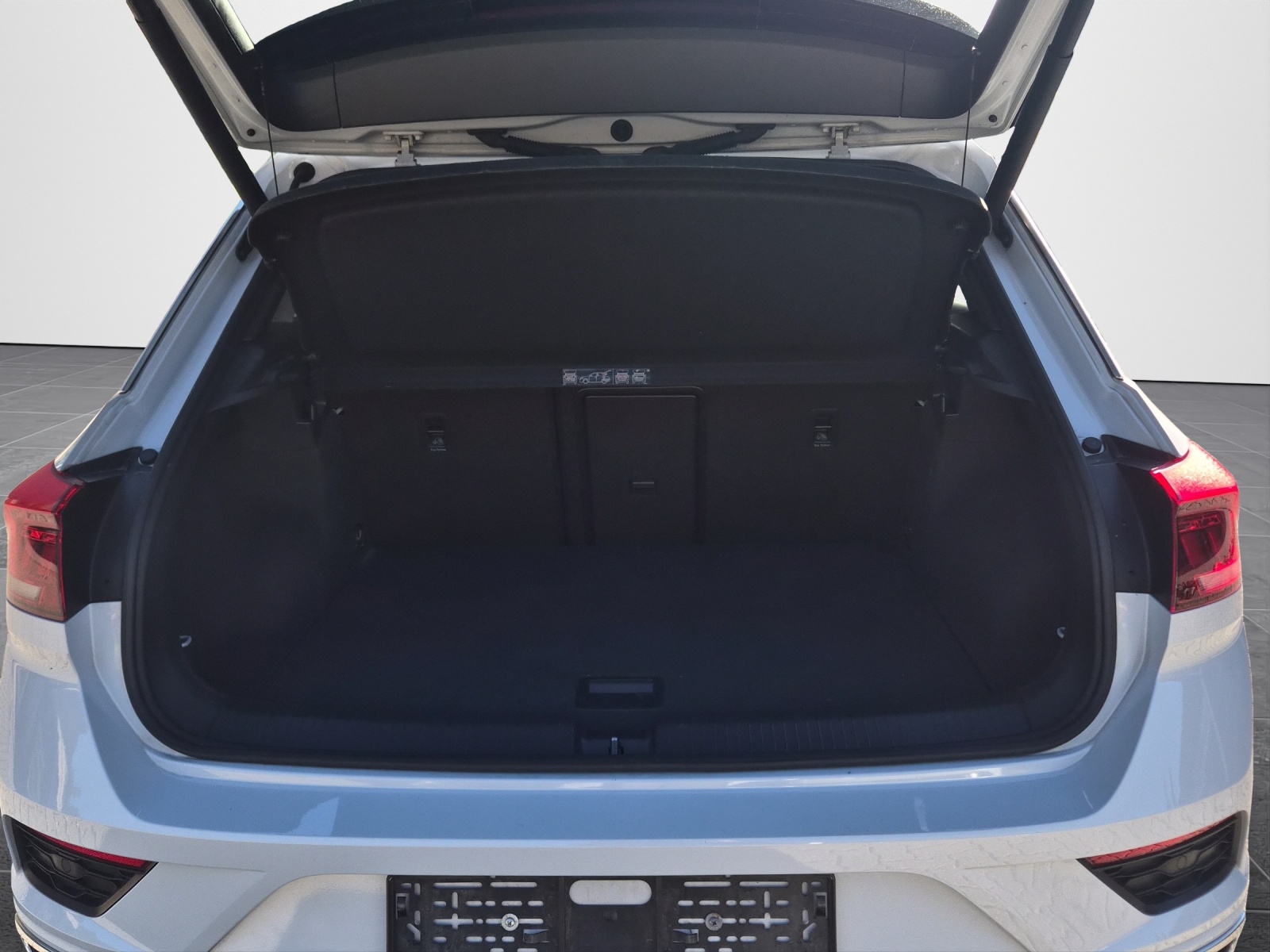 VW T-Roc 2.0 TSI Sport DSG 4Motion-image-10