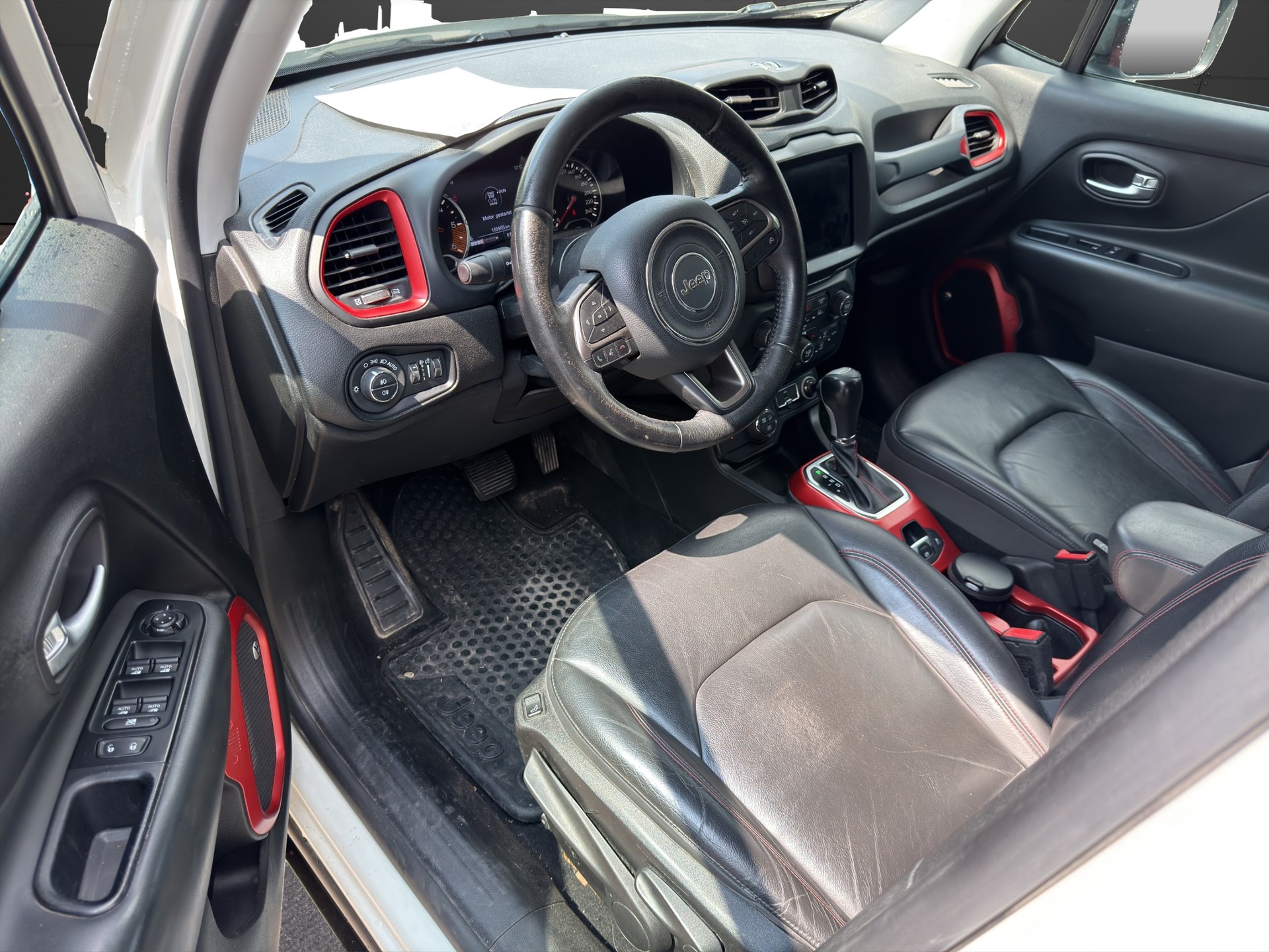 JEEP Renegade 2.0 MJ Trailhawk AWD + Low Range 9ATX-image-8