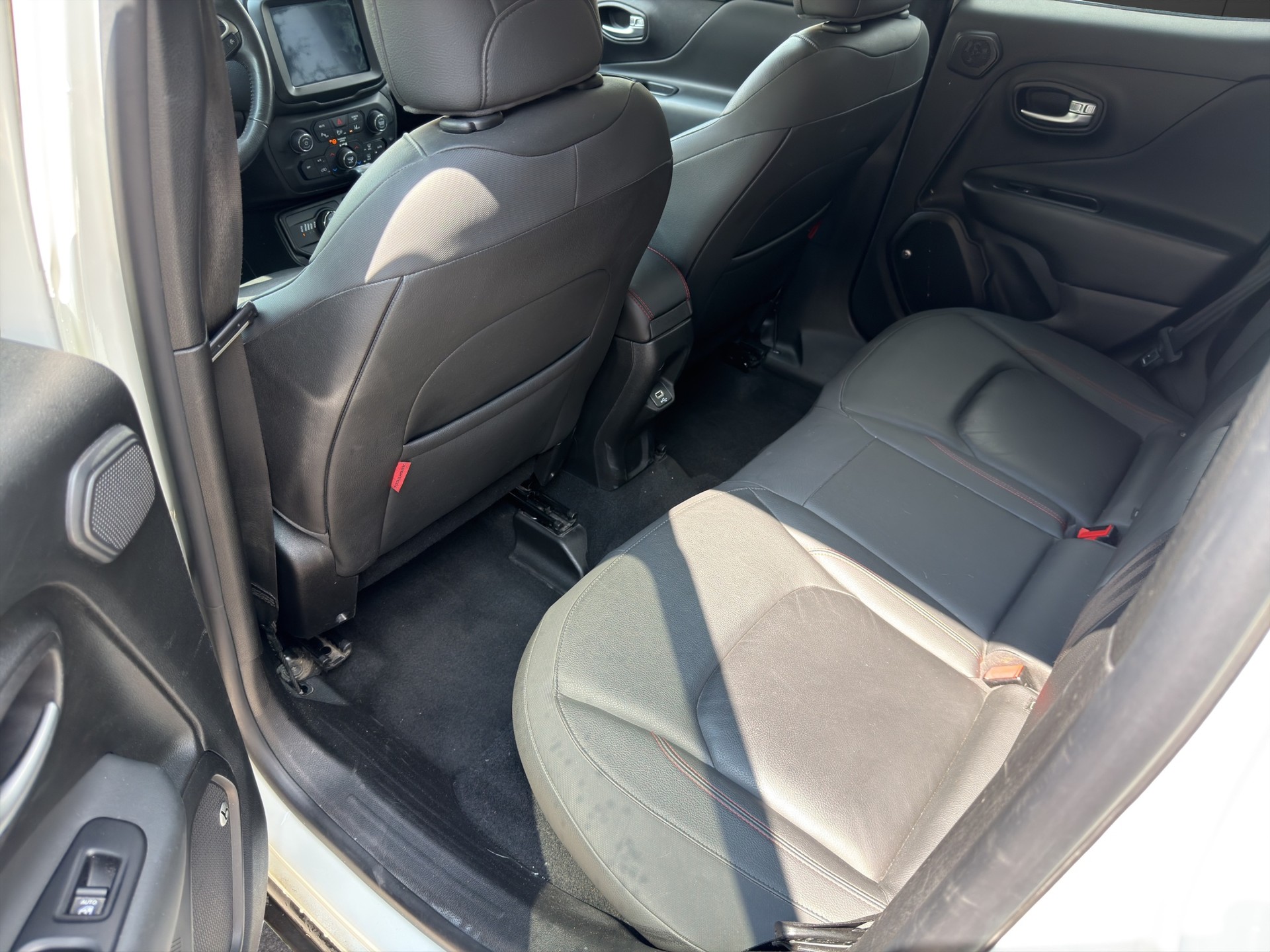 JEEP Renegade 2.0 MJ Trailhawk AWD + Low Range 9ATX-image-11