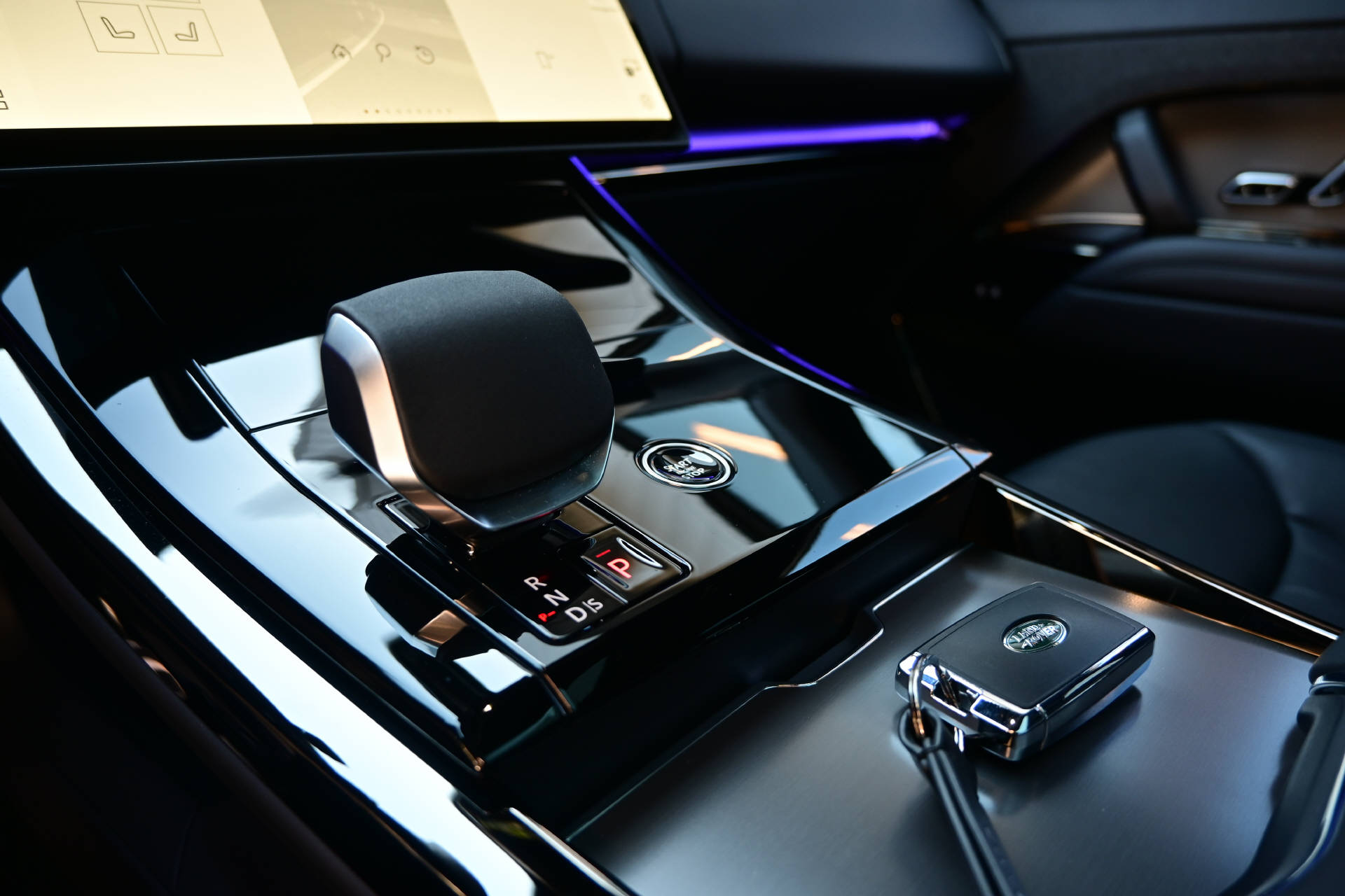 LAND ROVER Range Rover Sport 3.0 I6 P460e HSE Dynamic **All Black**Full Option**-image-15