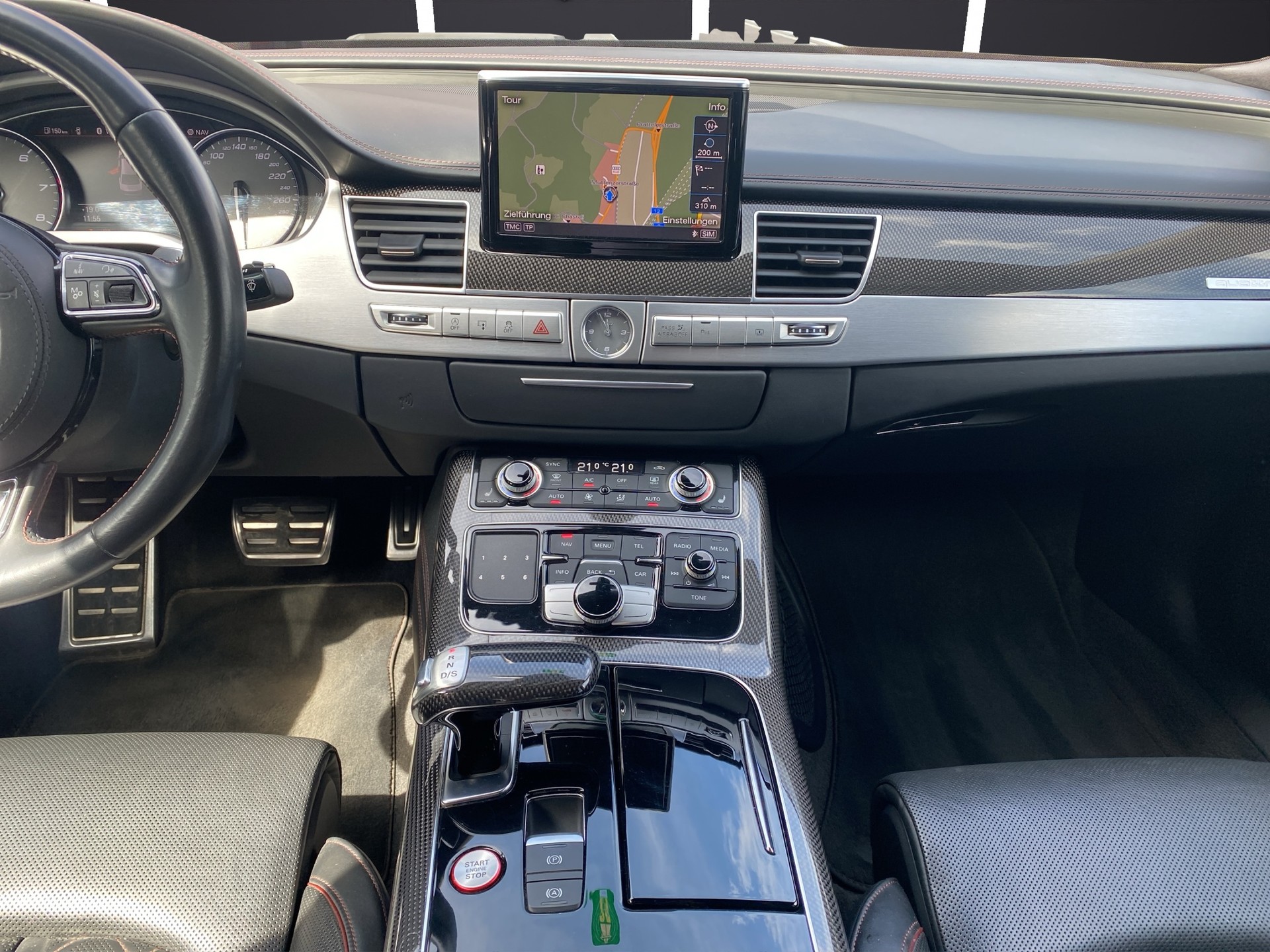 AUDI S8 4.0 TFSI V8 plus quattro tiptronic-image-12