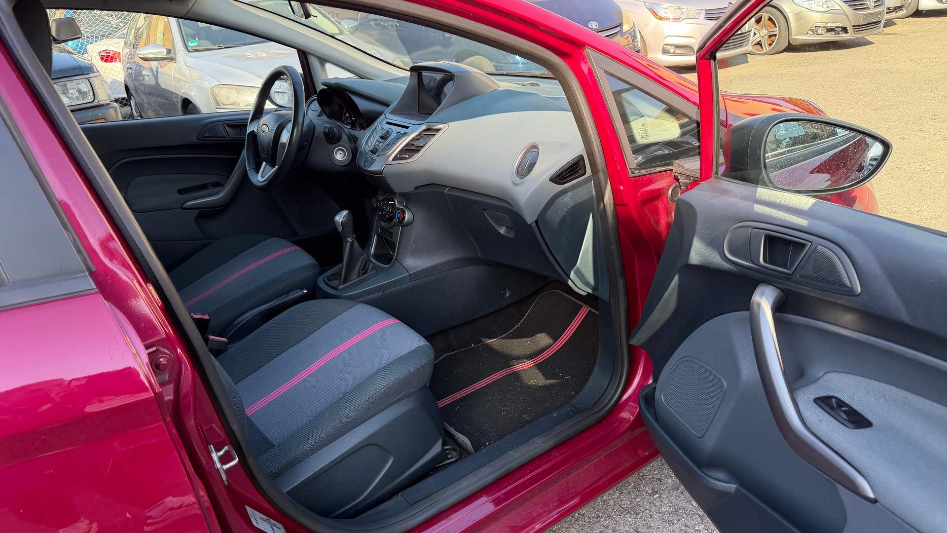 FORD Fiesta 1.25 16V Colourline-image-4