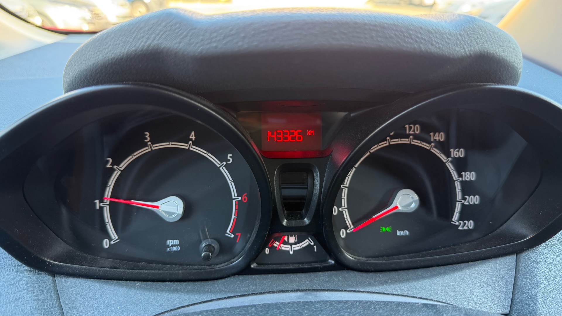 FORD Fiesta 1.25 16V Colourline-image-12