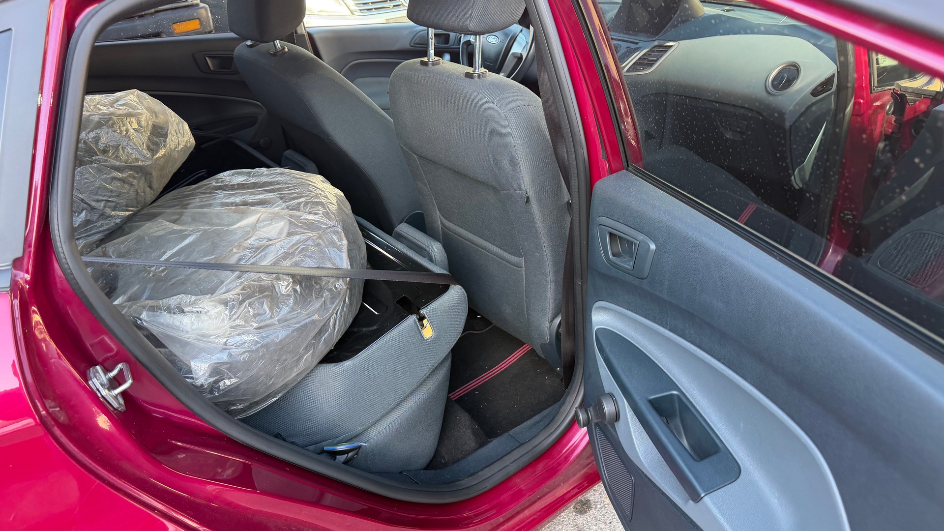 FORD Fiesta 1.25 16V Colourline-image-9