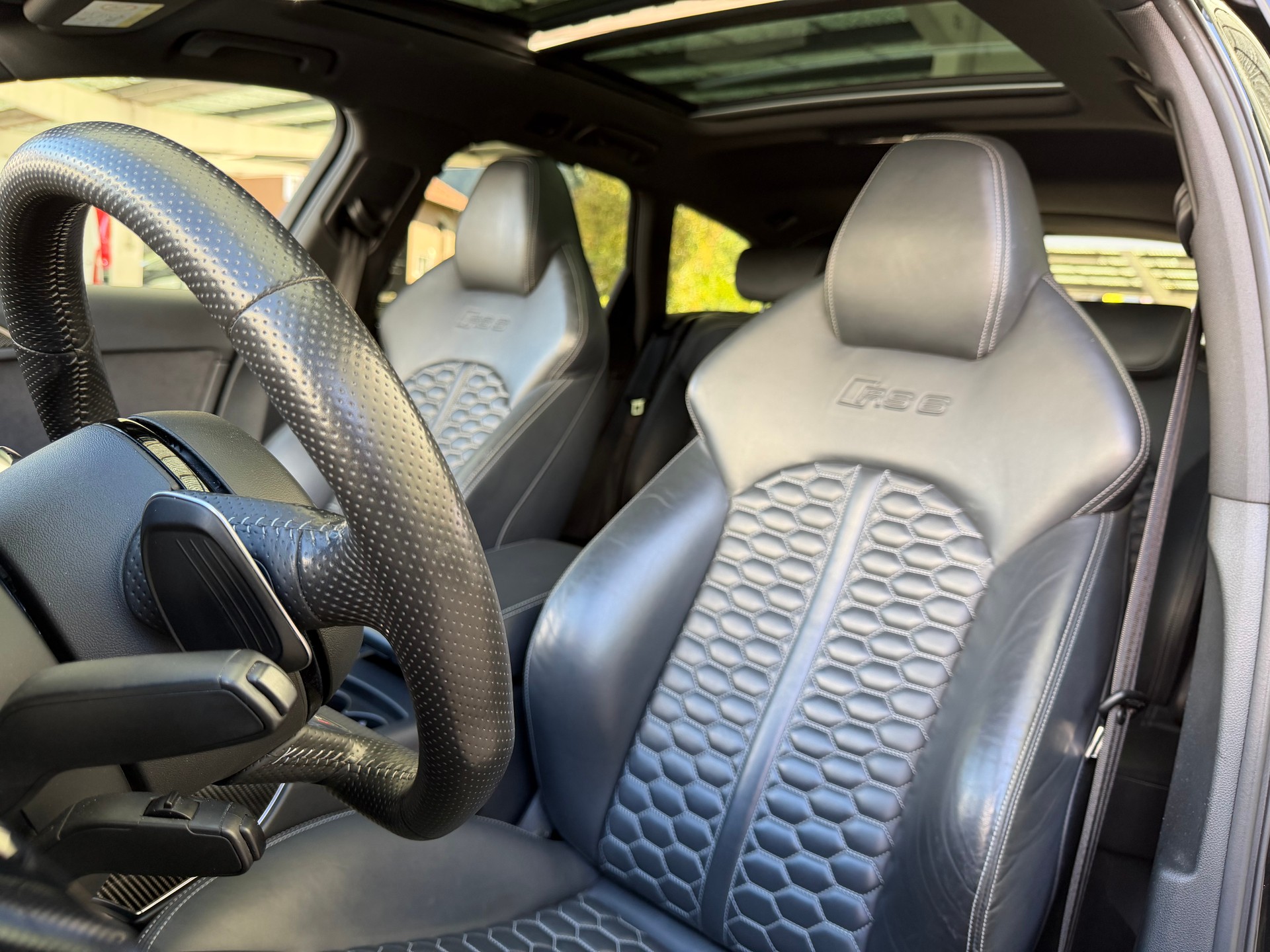 AUDI RS6 Avant 4.0 TFSI V8 quattro Tiptronic-image-13