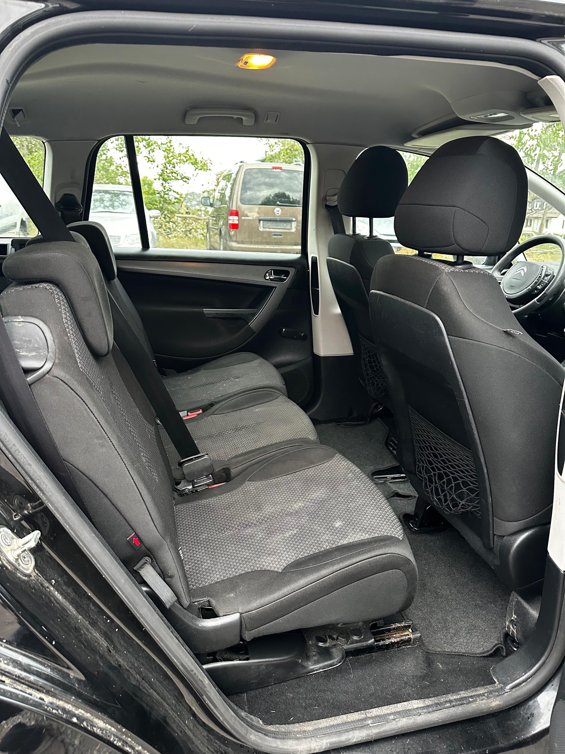 CITROEN Grand C4 Picasso 1.6i 16V Attraction-image-2