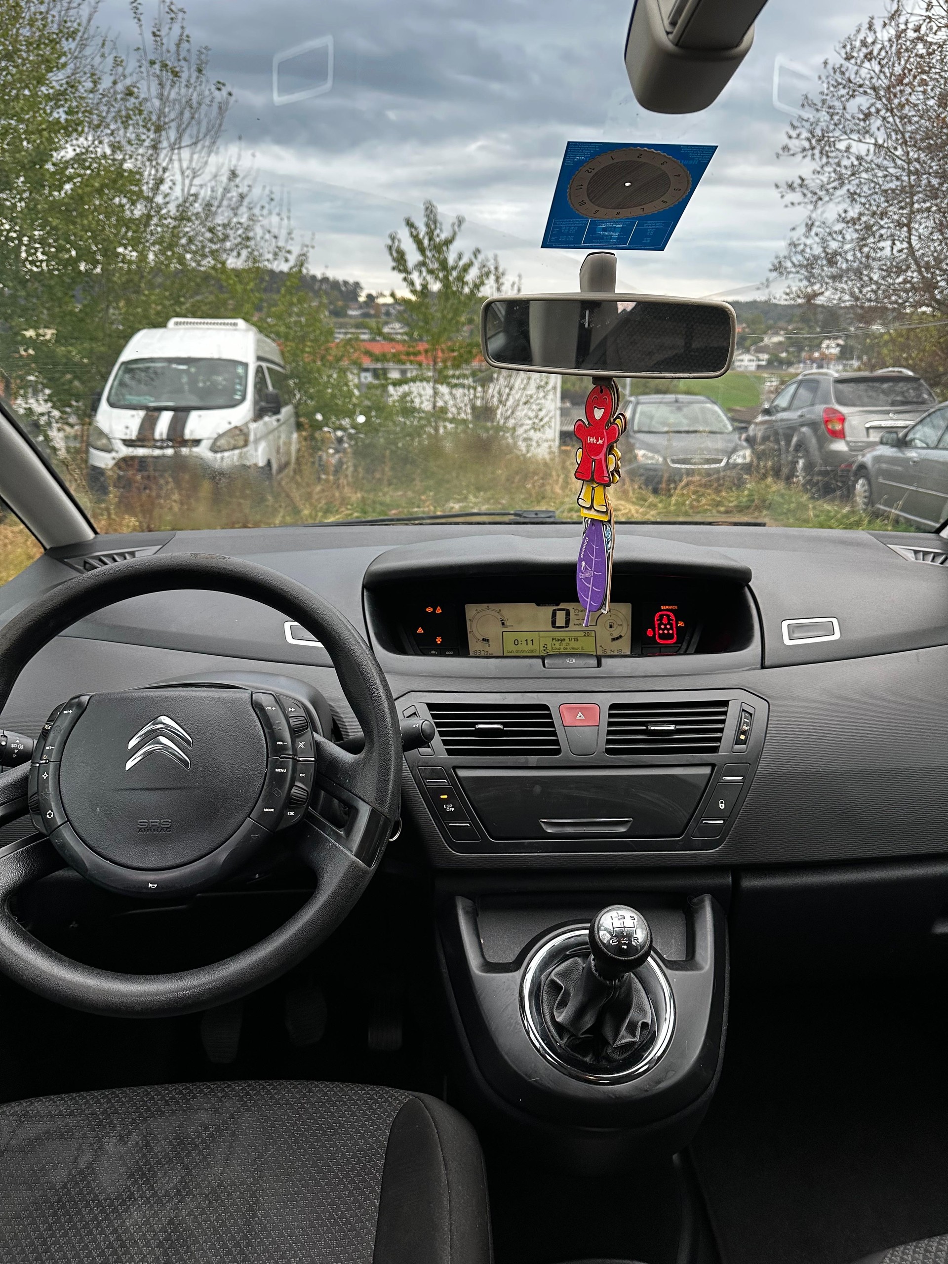 CITROEN Grand C4 Picasso 1.6i 16V Attraction-image-3
