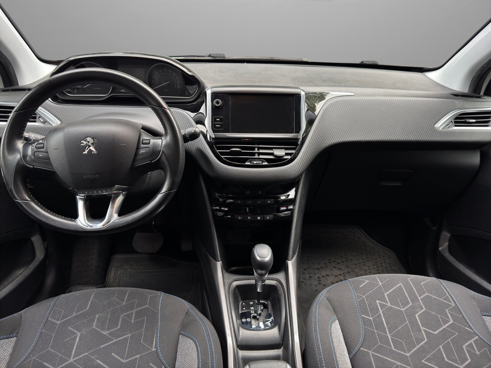 PEUGEOT 2008 1.2 PureTech Style EAT6 *Apple CarPlay*Sitzheizung uvm*-image-8