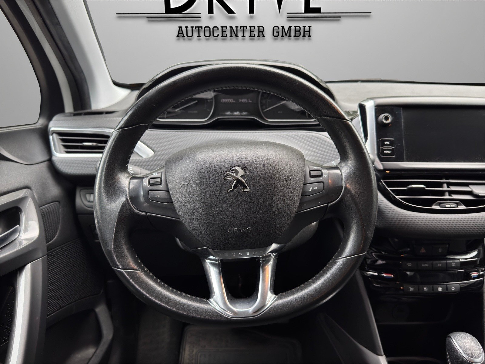 PEUGEOT 2008 1.2 PureTech Style EAT6 *Apple CarPlay*Sitzheizung uvm*-image-9