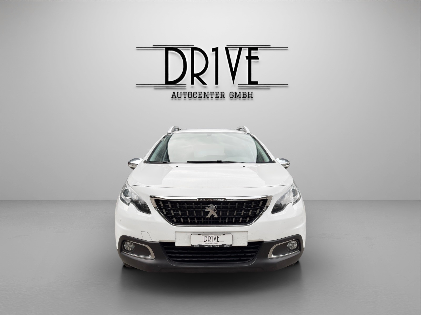 PEUGEOT 2008 1.2 PureTech Style EAT6 *Apple CarPlay*Sitzheizung uvm*-showroom-element-1
