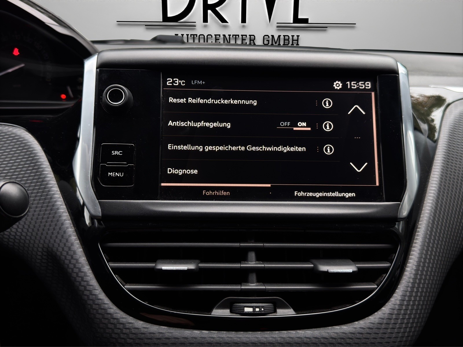 PEUGEOT 2008 1.2 PureTech Style EAT6 *Apple CarPlay*Sitzheizung uvm*-image-16
