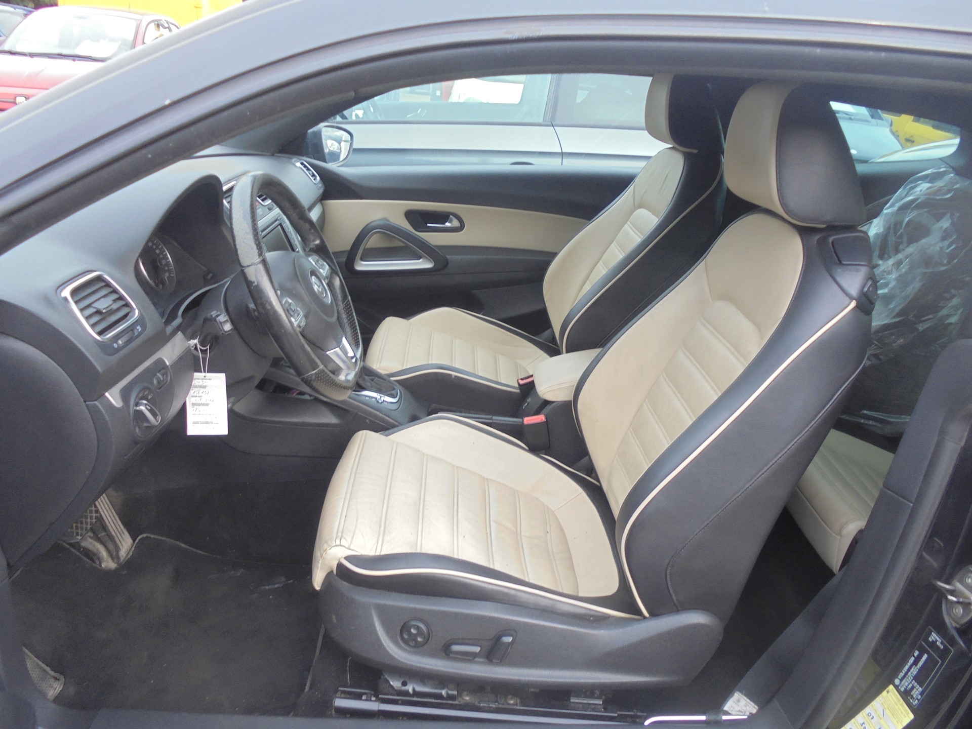 VW Scirocco 2.0 TSI DSG-image-7