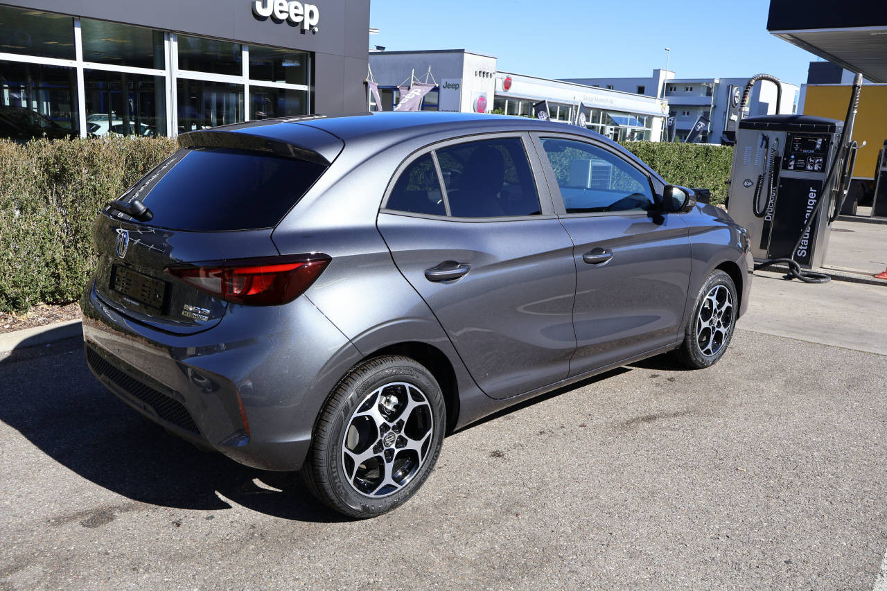 MG 3 1.5 Hybrid Luxury-image-2