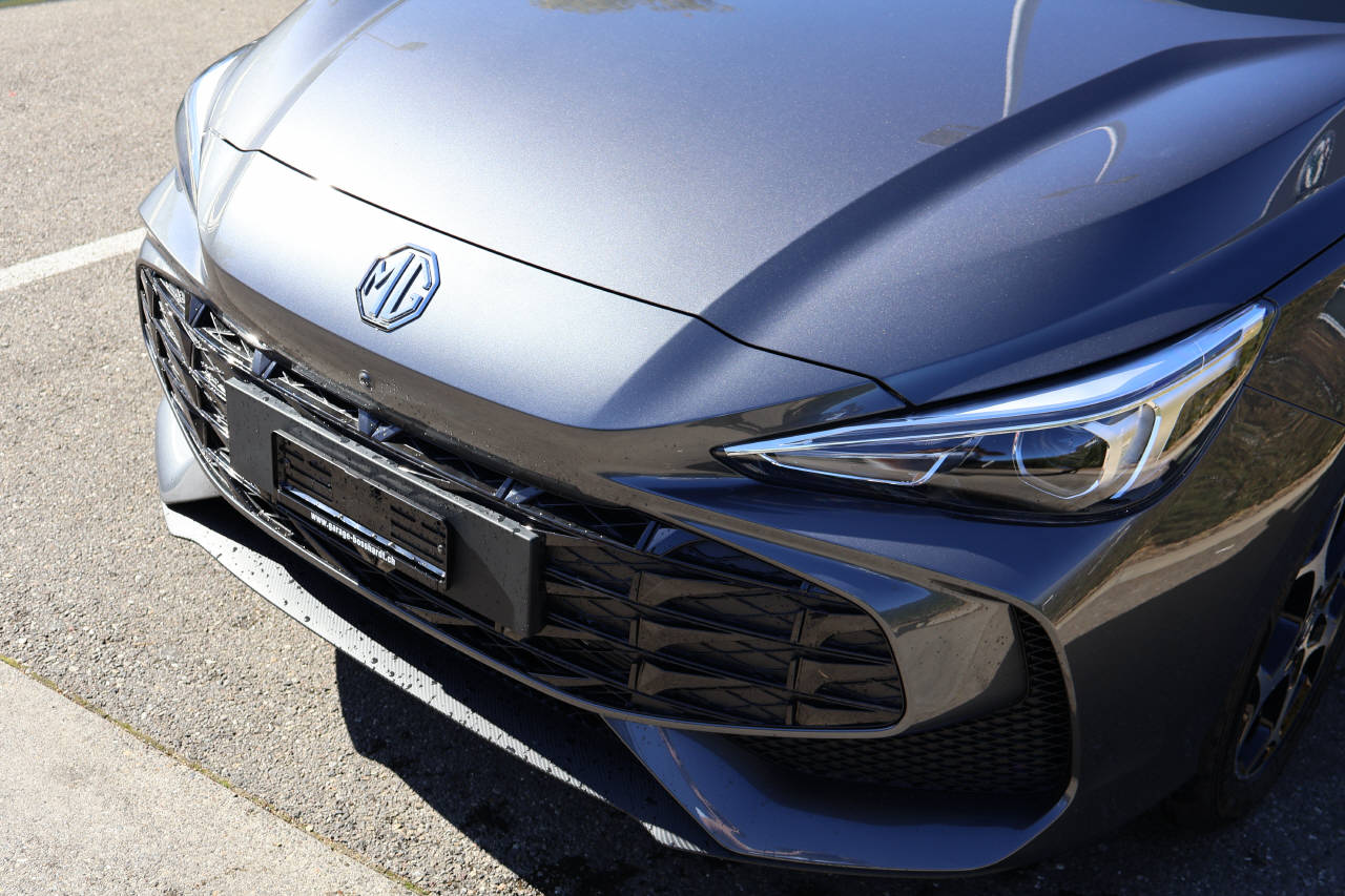 MG 3 1.5 Hybrid Luxury-image-8