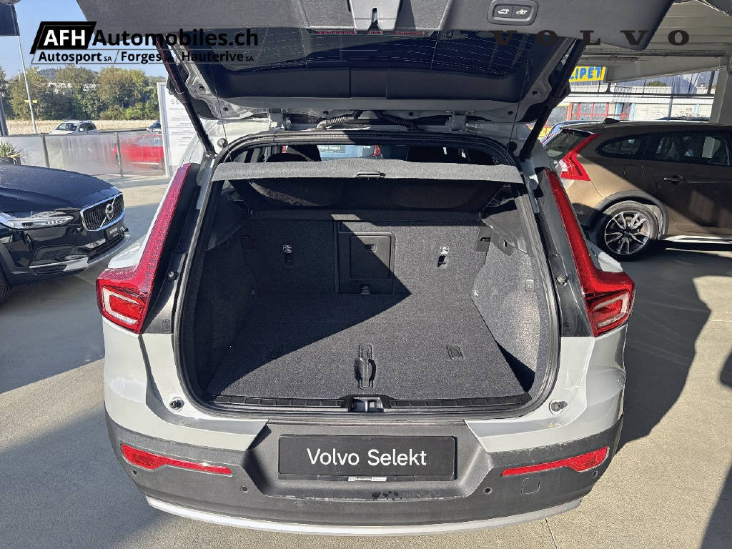VOLVO XC40 1.5 T3 Momentum-image-17