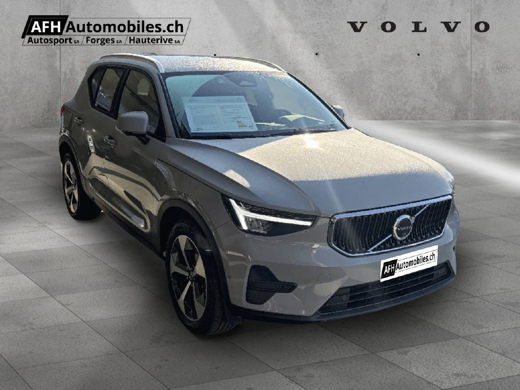 VOLVO XC40 1.5 T3 Momentum-image-6