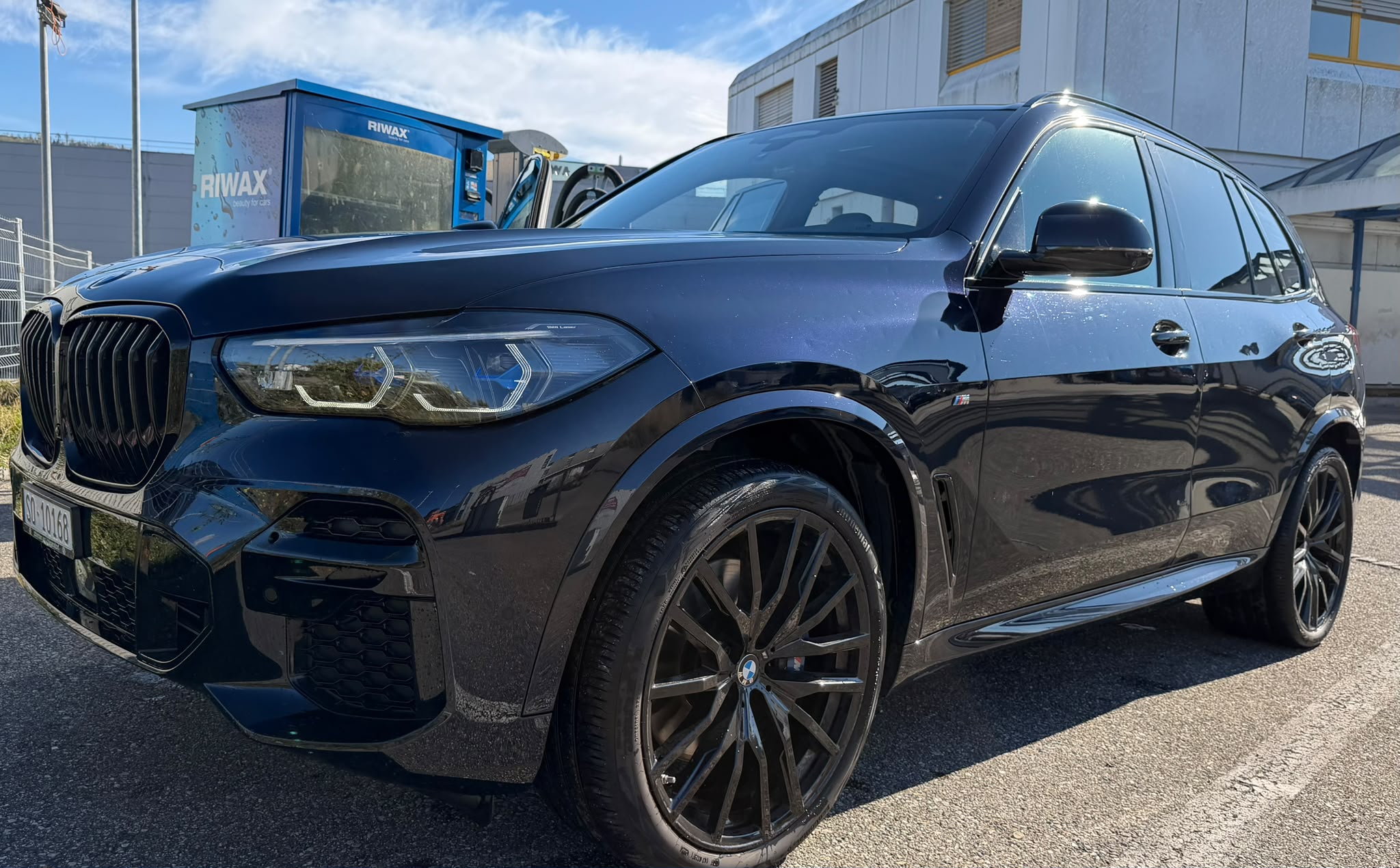 Car photo