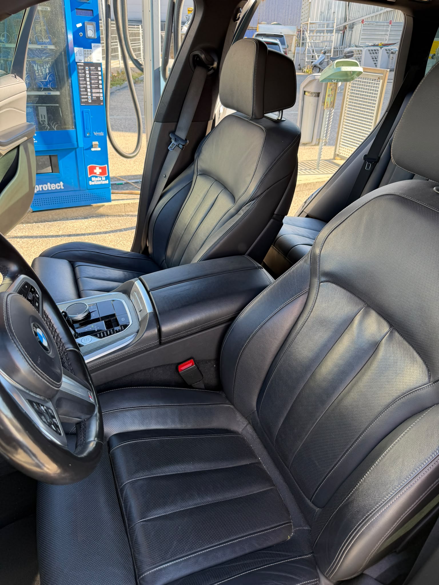 BMW 30d xDrive SAG-image-4