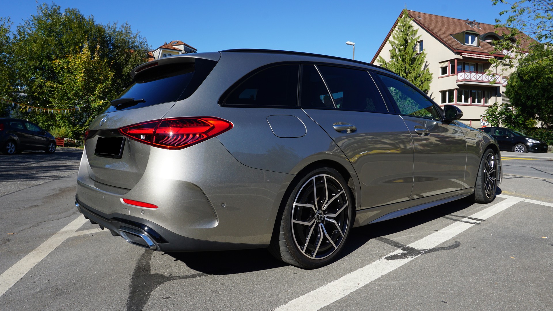 MERCEDES-BENZ C 220 d AMG Line 4matic-image-5