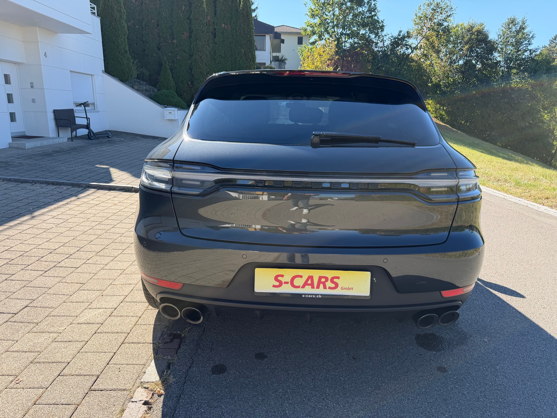 PORSCHE Macan PDK-image-2
