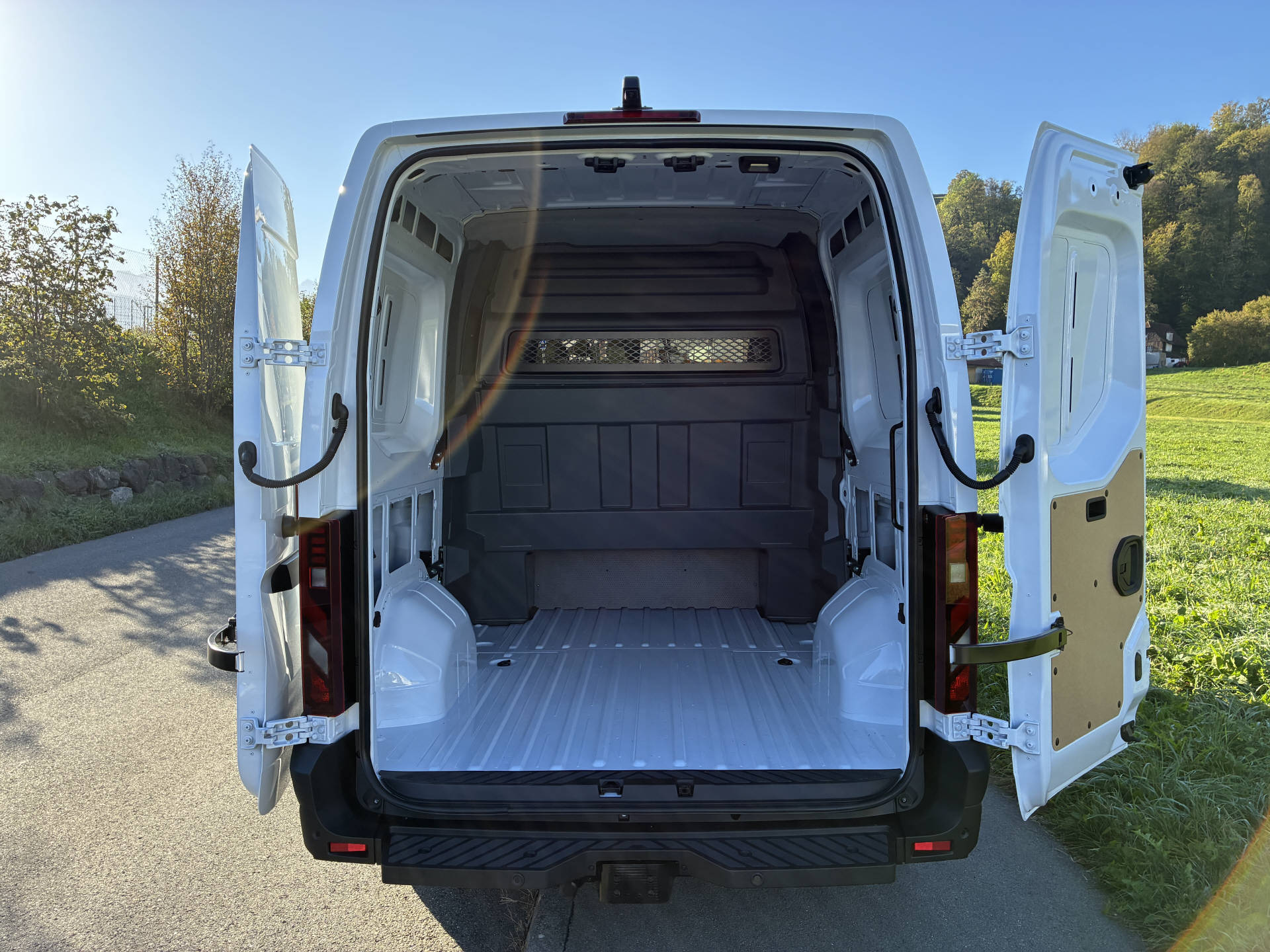 RENAULT Master Crew Kasten L2H2 170 PS-image-8