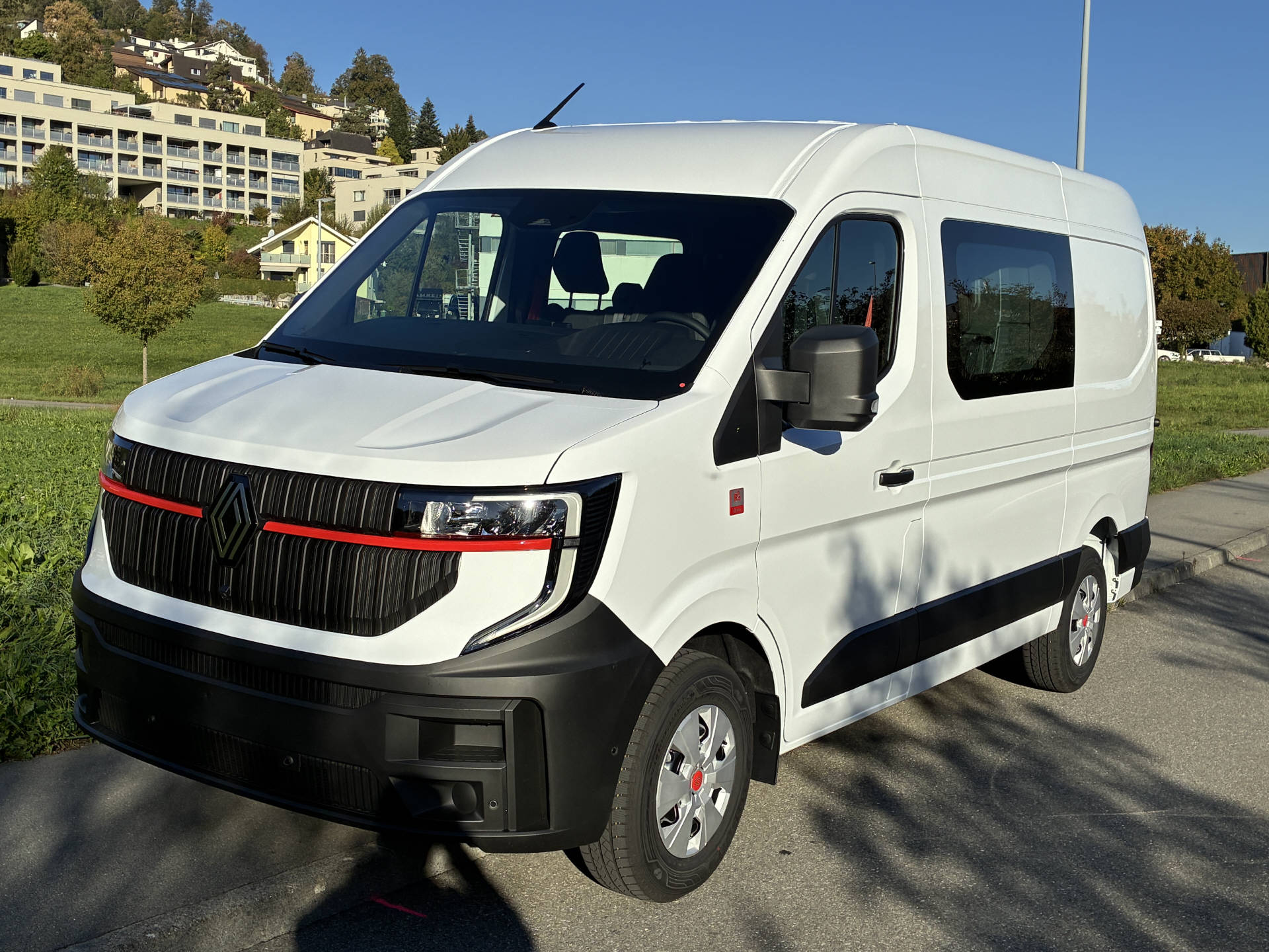 RENAULT Master Crew Kasten L2H2 170 PS-image-0