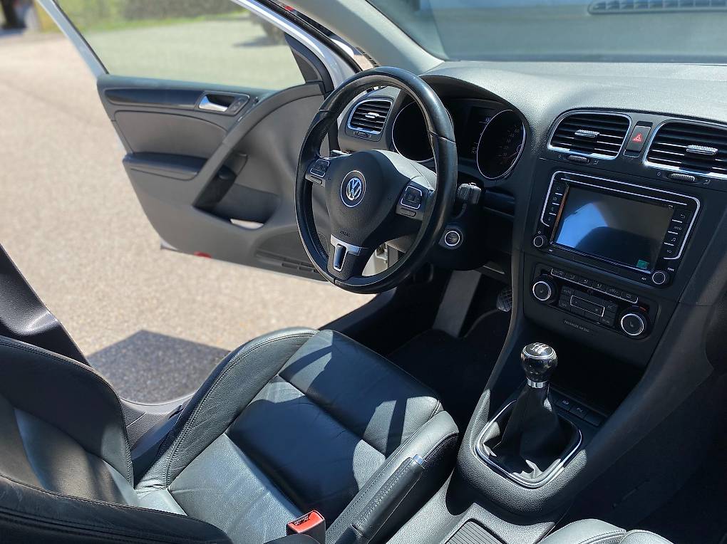 VW Golf 1.4 TSI Highline-image-2