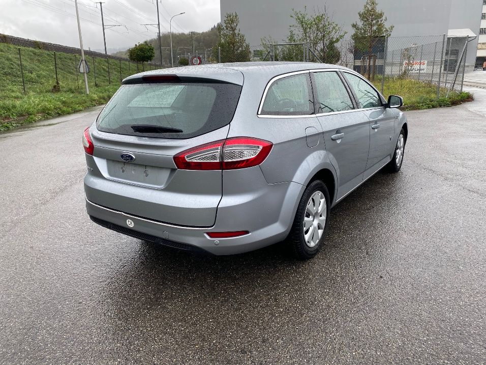 FORD Mondeo 2.0 TDCi 16V Titanium PowerShift-image-3