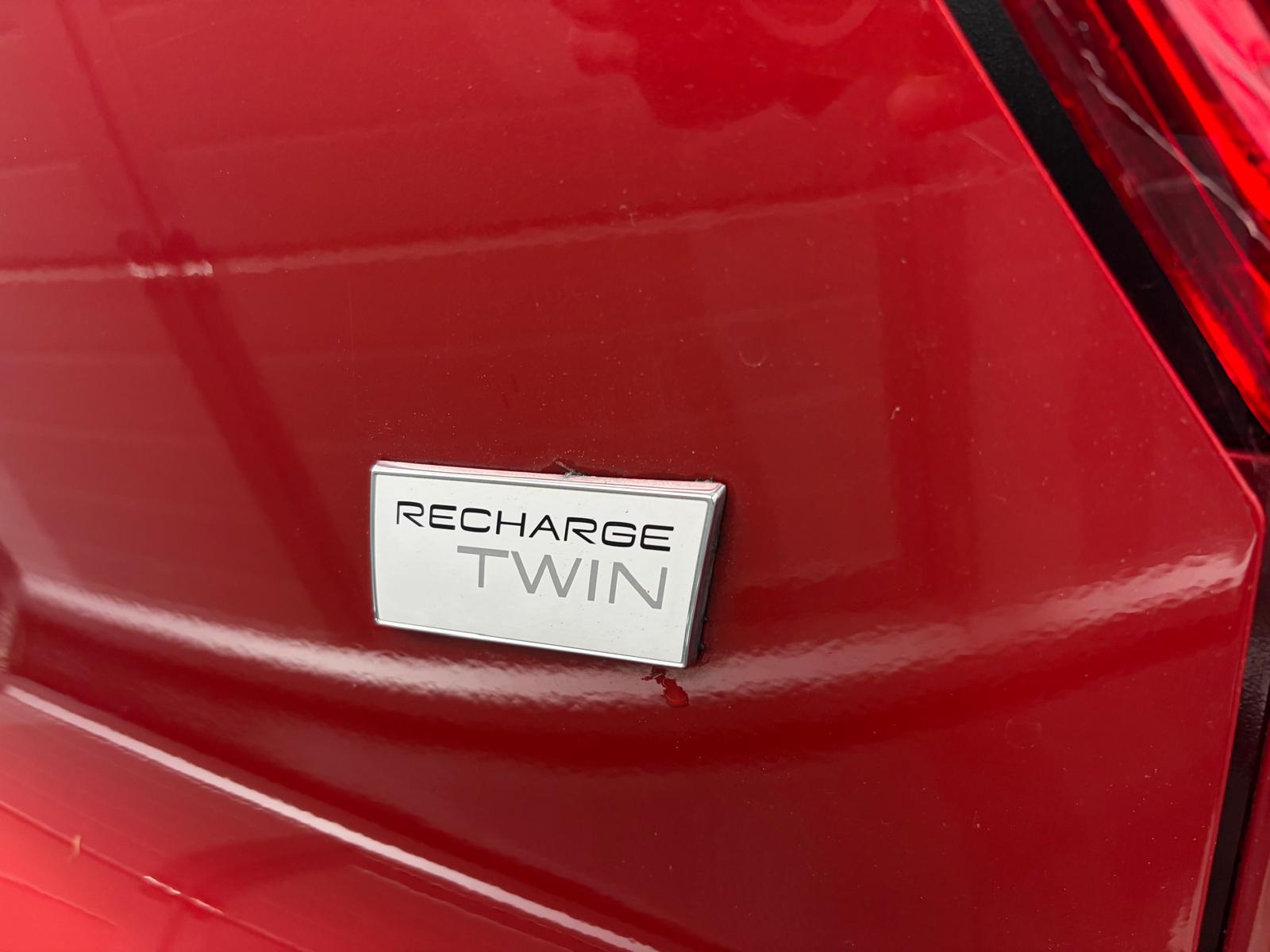VOLVO XC40 Recharge P8 Twin AWD Pure Electric Pro-image-5