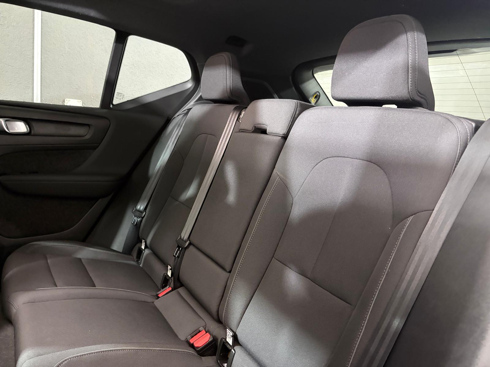 VOLVO XC40 Recharge P8 Twin AWD Pure Electric Pro-image-13