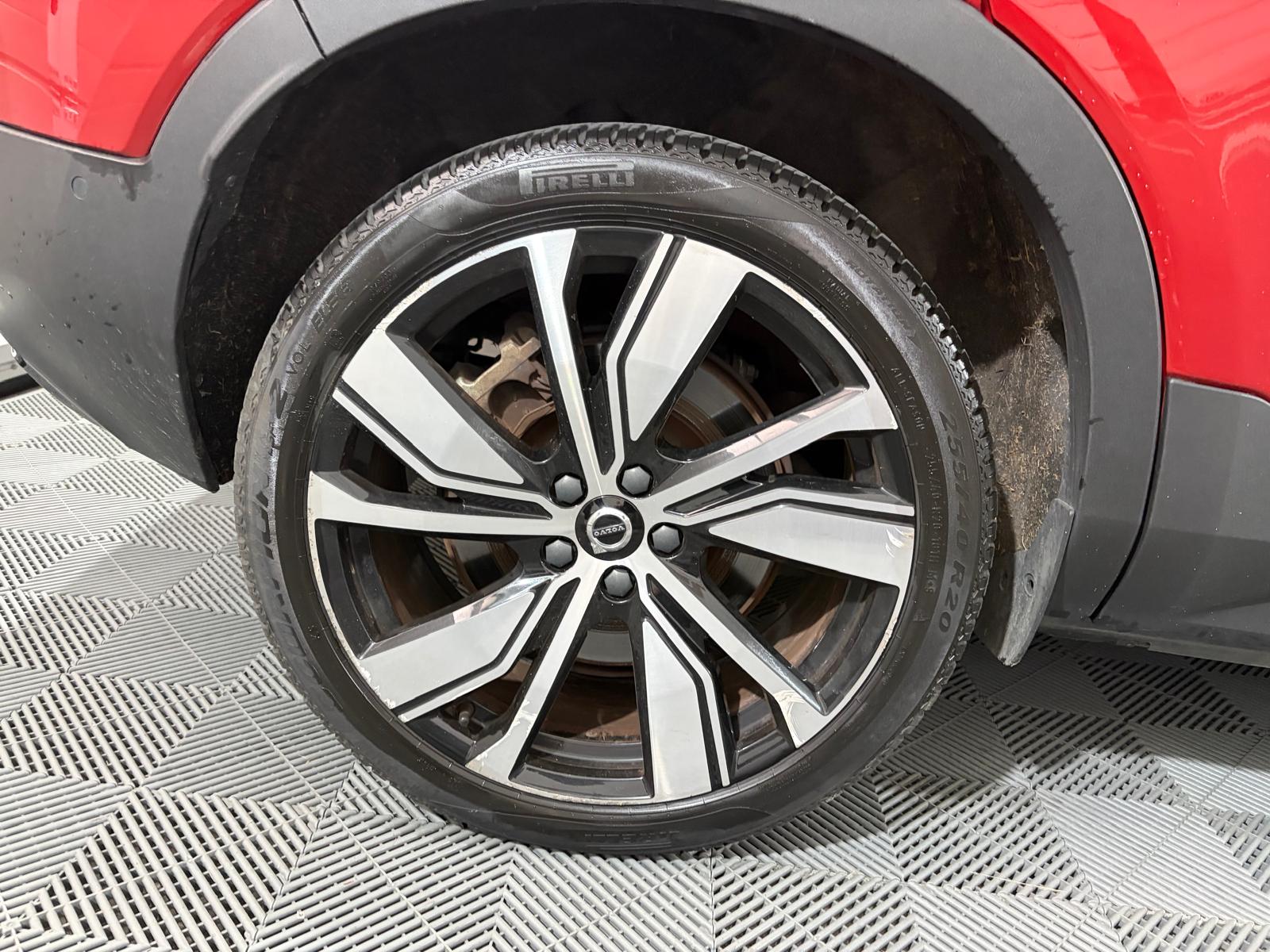 VOLVO XC40 Recharge P8 Twin AWD Pure Electric Pro-image-30
