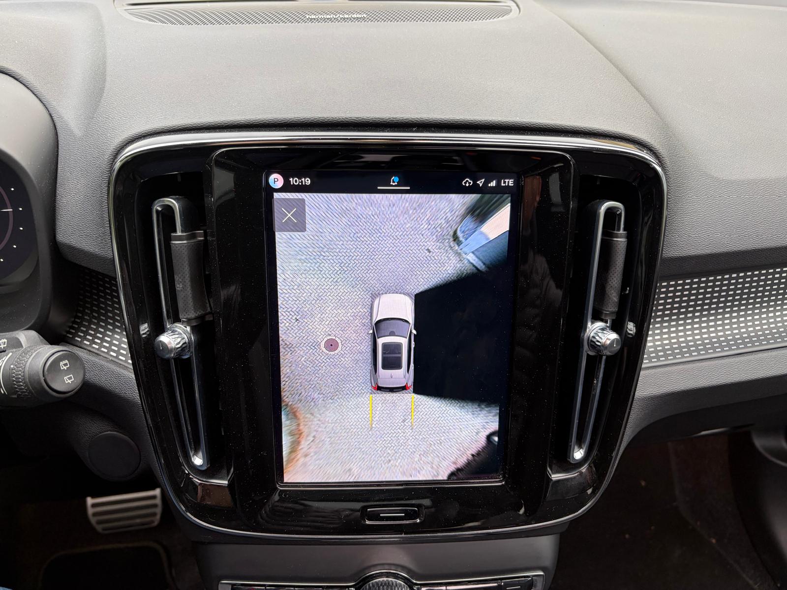 VOLVO XC40 Recharge P8 Twin AWD Pure Electric Pro-image-22