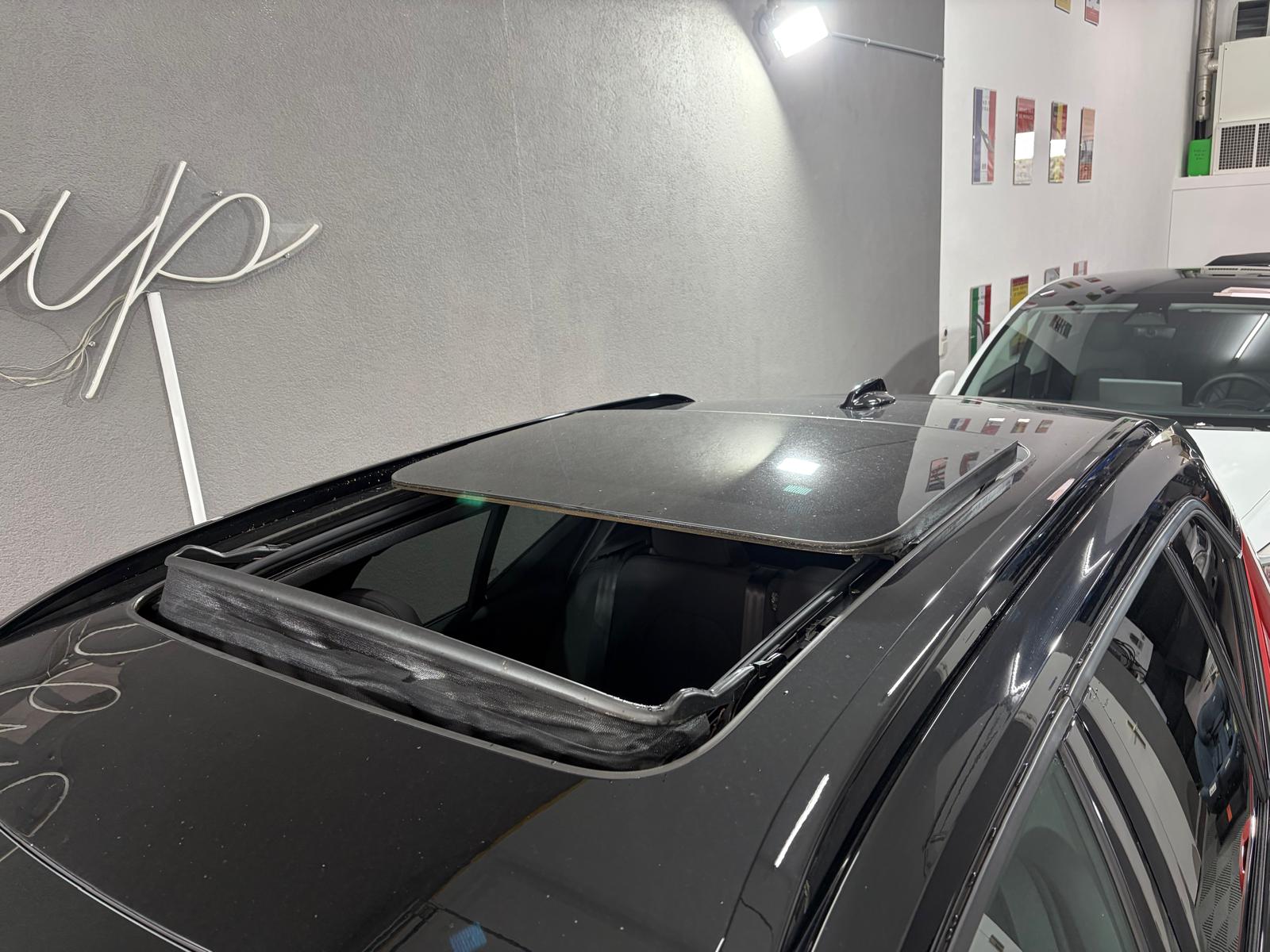 VOLVO XC40 Recharge P8 Twin AWD Pure Electric Pro-image-1
