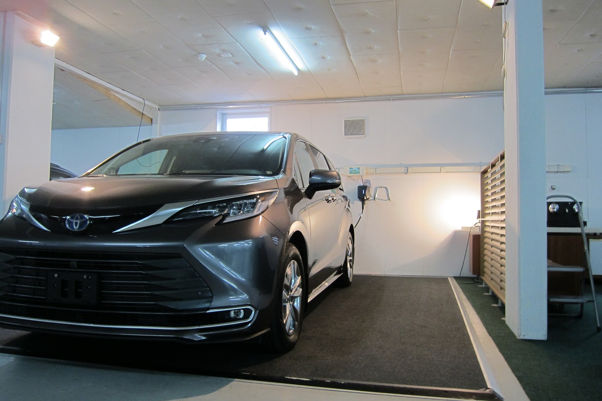 TOYOTA SIENNA HYBRID AWD LIMITED TECHNOLOGY-PAKET-image-1