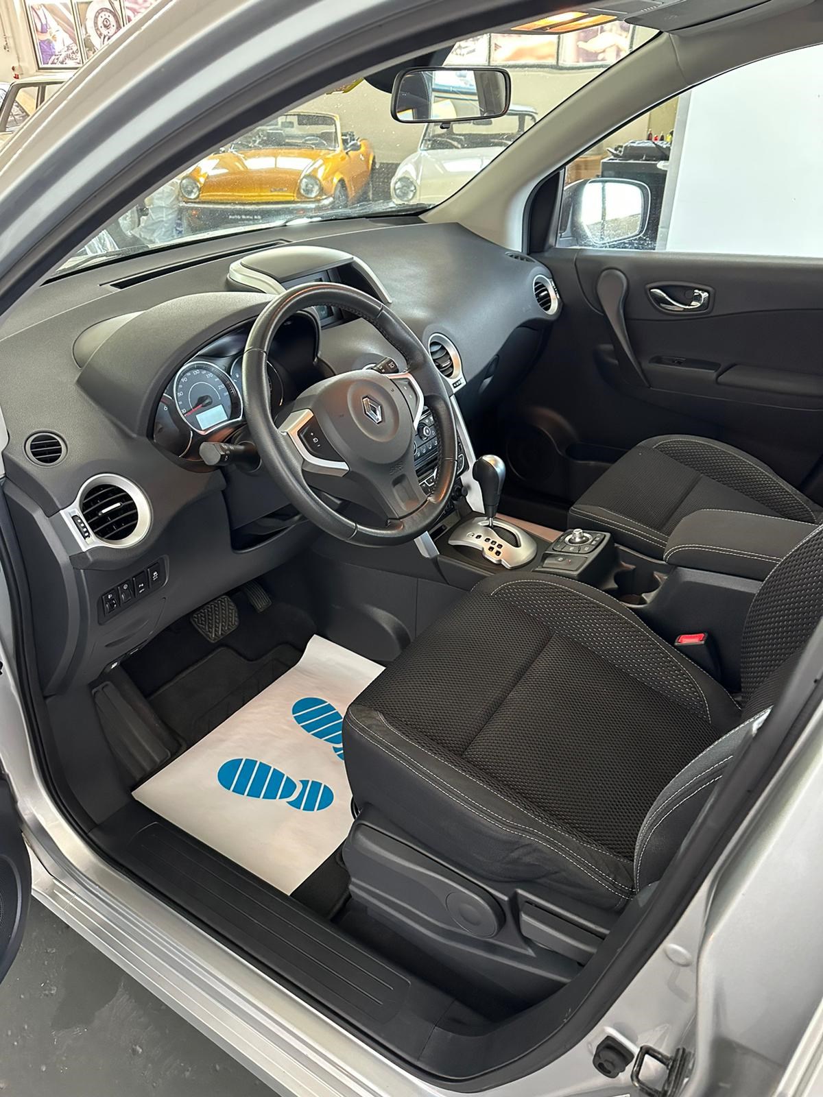 RENAULT Koleos 2.0 dCi Dynamique 4x4 Automatic-image-10