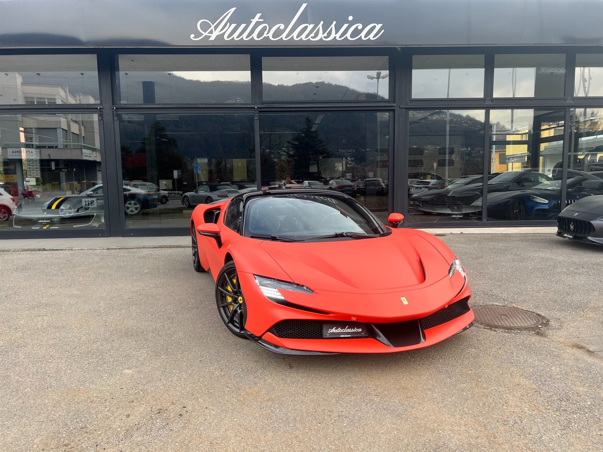 FERRARI SF90 Stradale-image-0