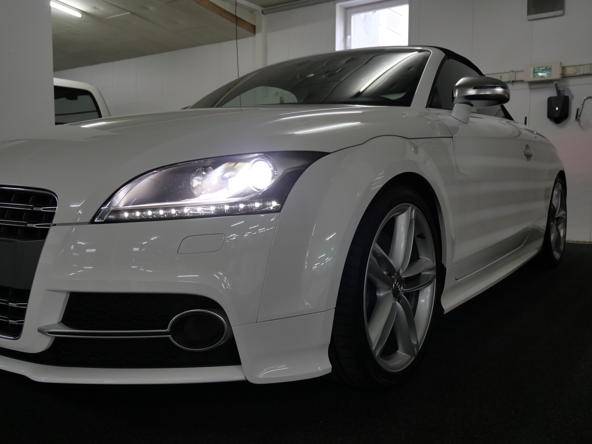 AUDI TTS Roadster 2.0 TFSI quattro S-tronic Cabrio-image-0